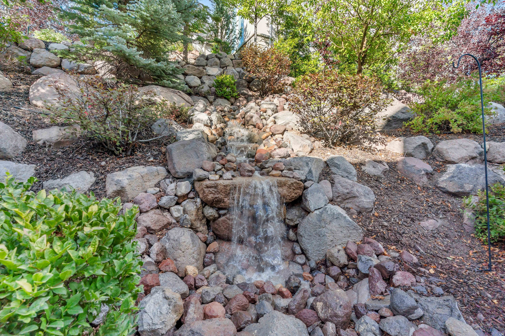 EAGLE CREST - Residential