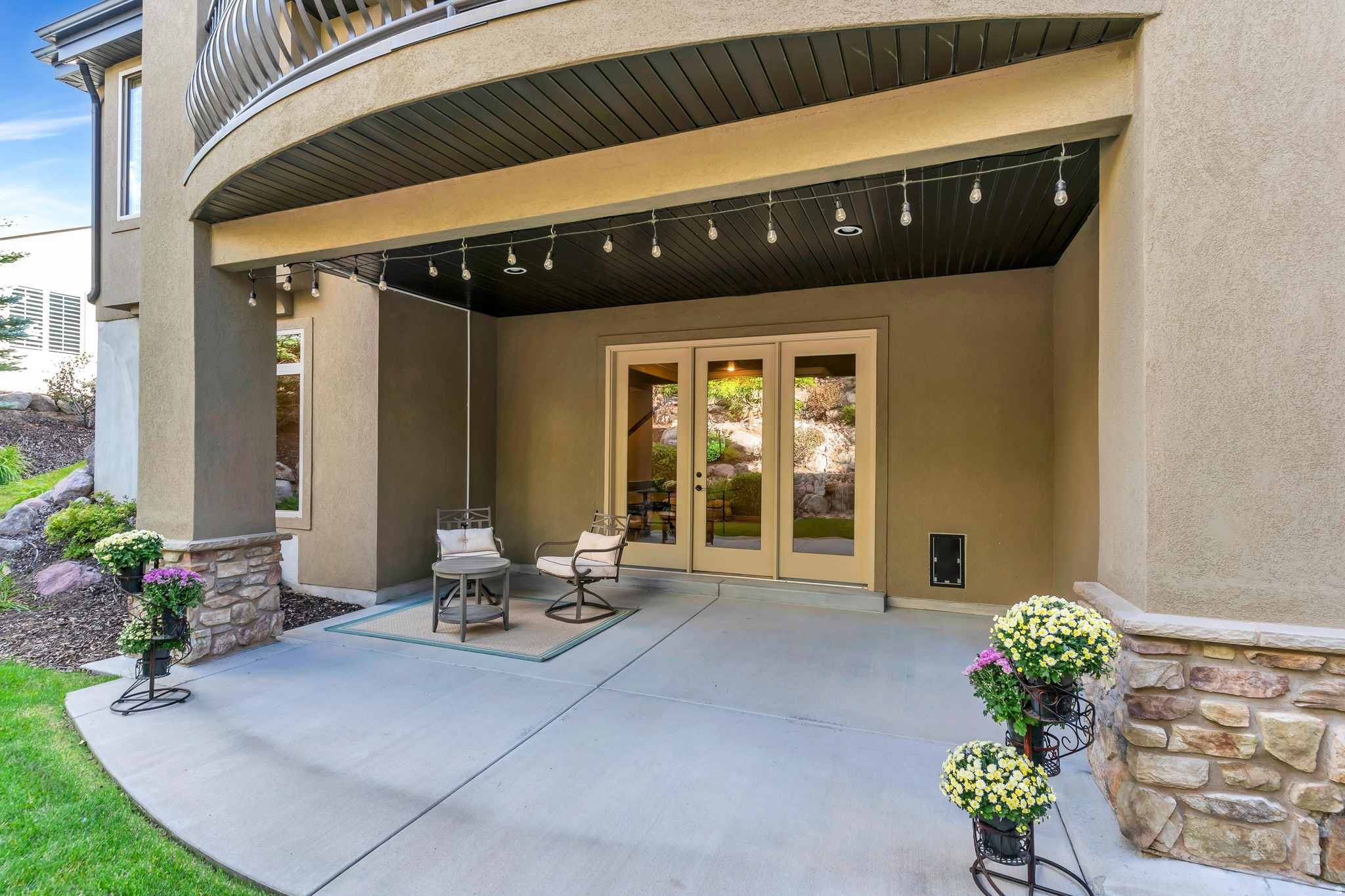 EAGLE CREST - Residential
