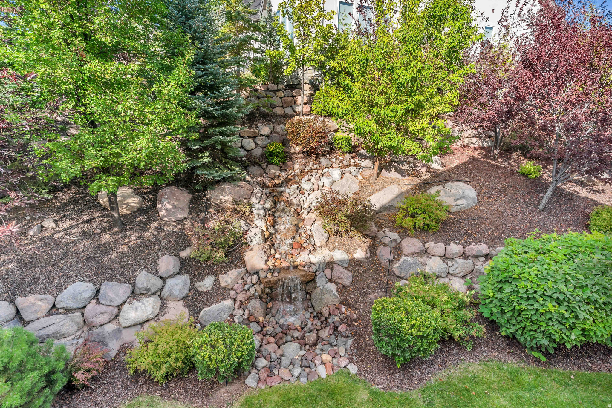 EAGLE CREST - Residential