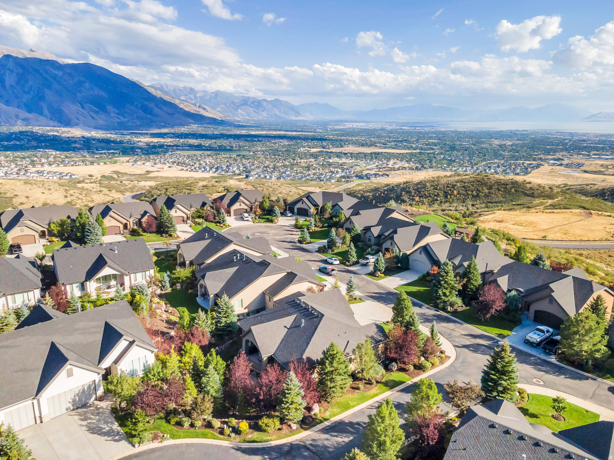 EAGLE CREST - Residential