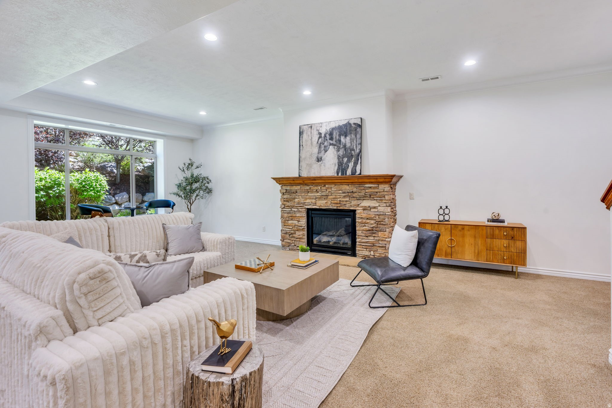EAGLE CREST - Residential