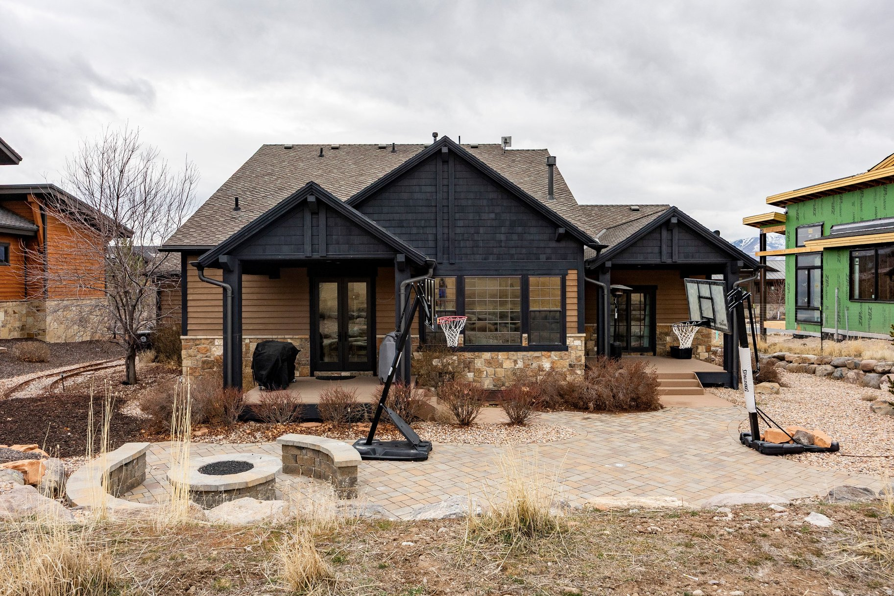 RED LEDGES - Residential