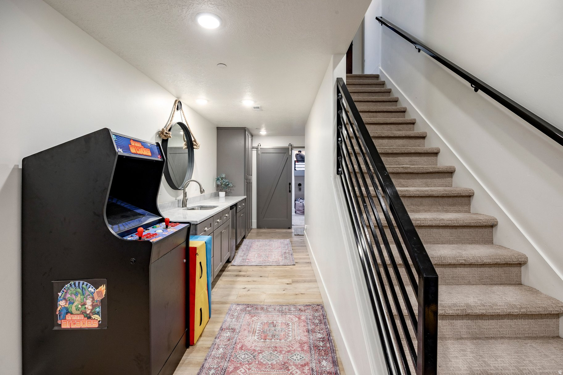 RED LEDGES - Residential