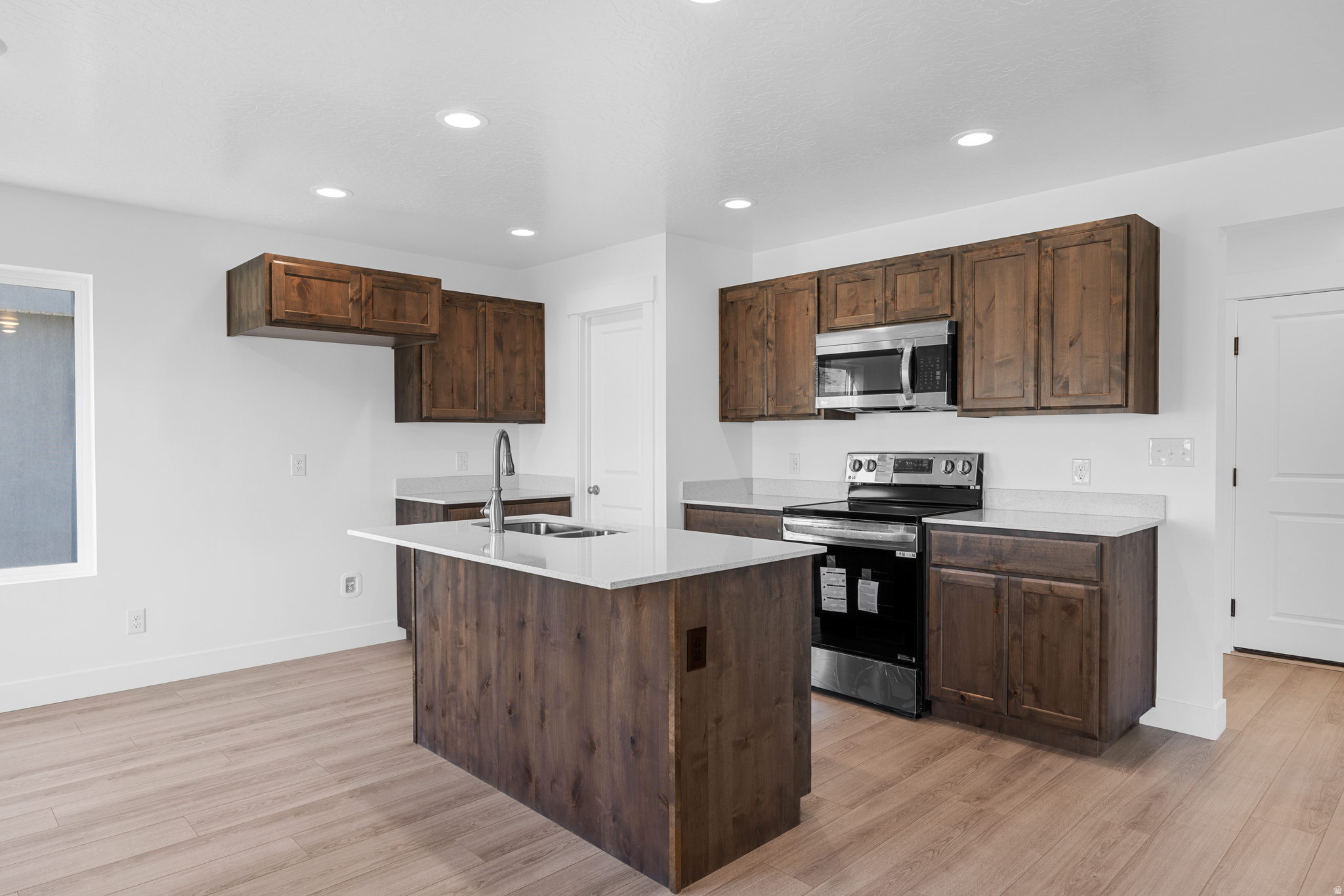 SUMMIT RIDGE THE HILLS - Residential