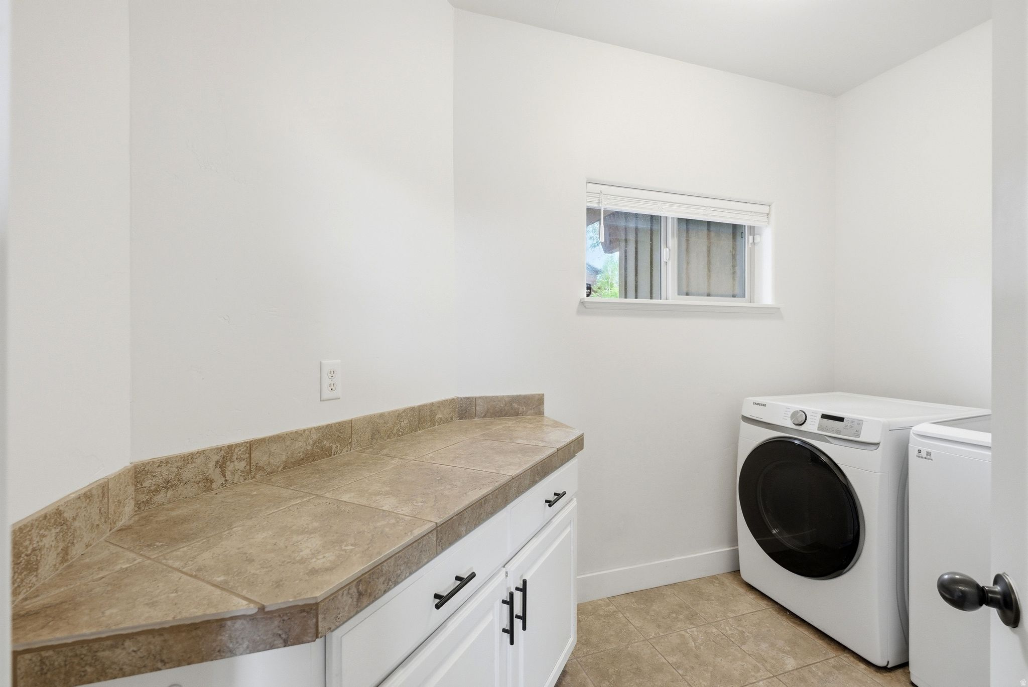 CEDAR RIDGE AT QUARRY JUNCTION SUB - Residential