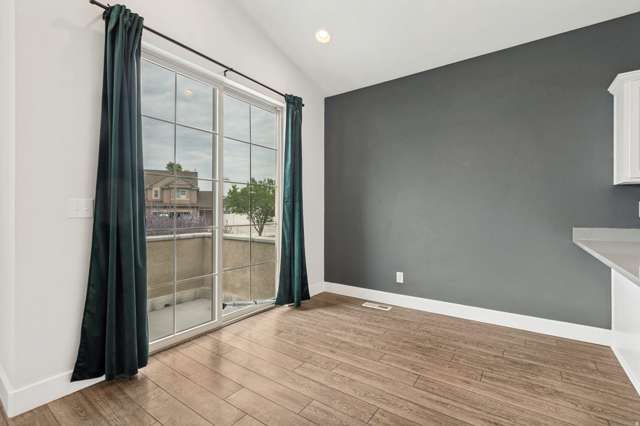 BENSON MILLS TOWNHOMES - Residential