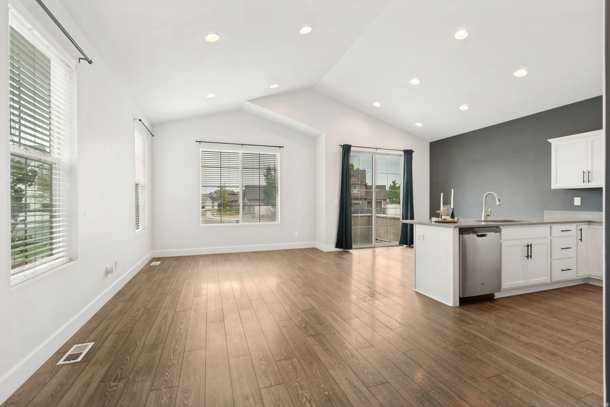 BENSON MILLS TOWNHOMES - Residential