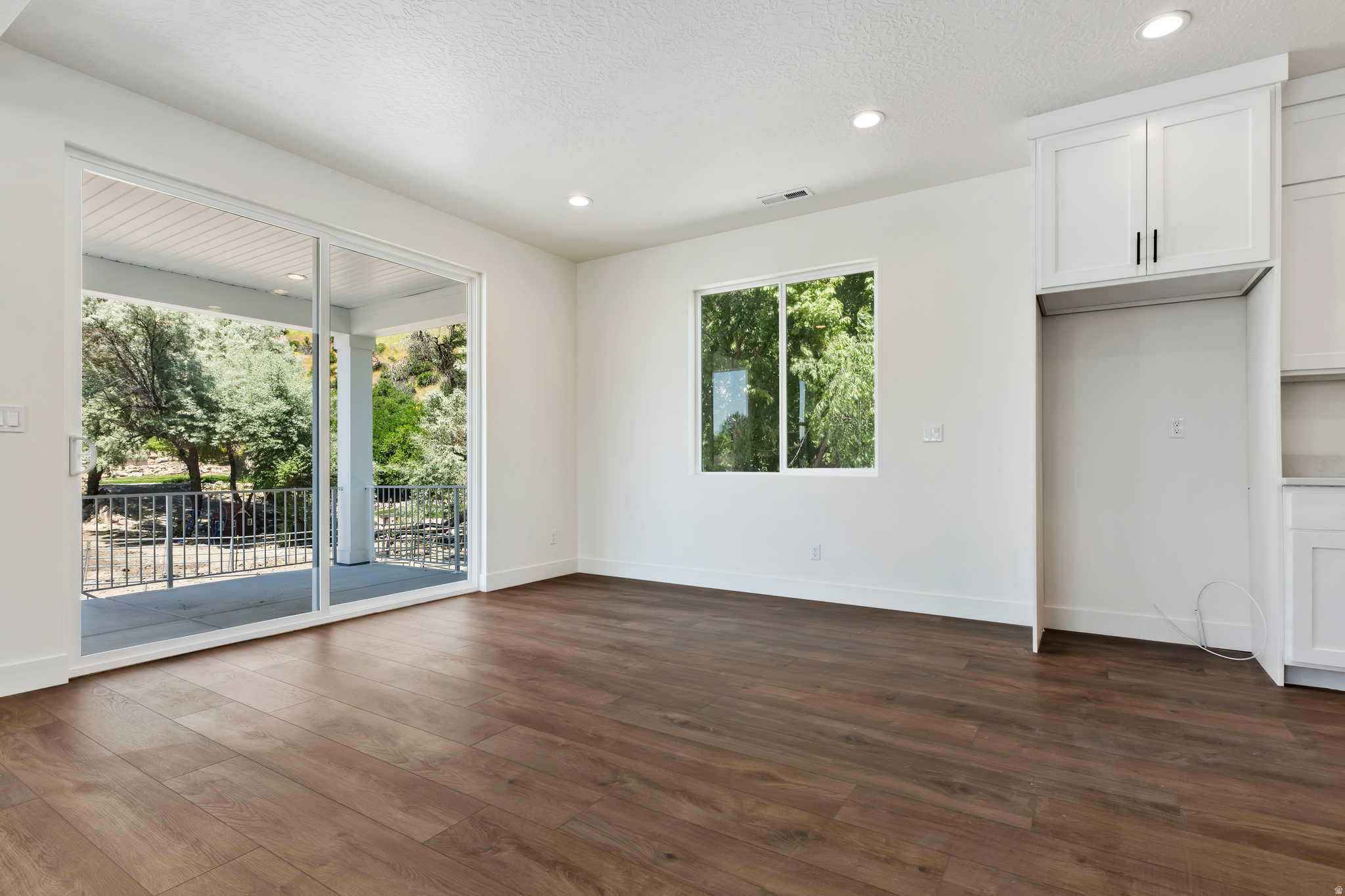 MILL POND - Residential