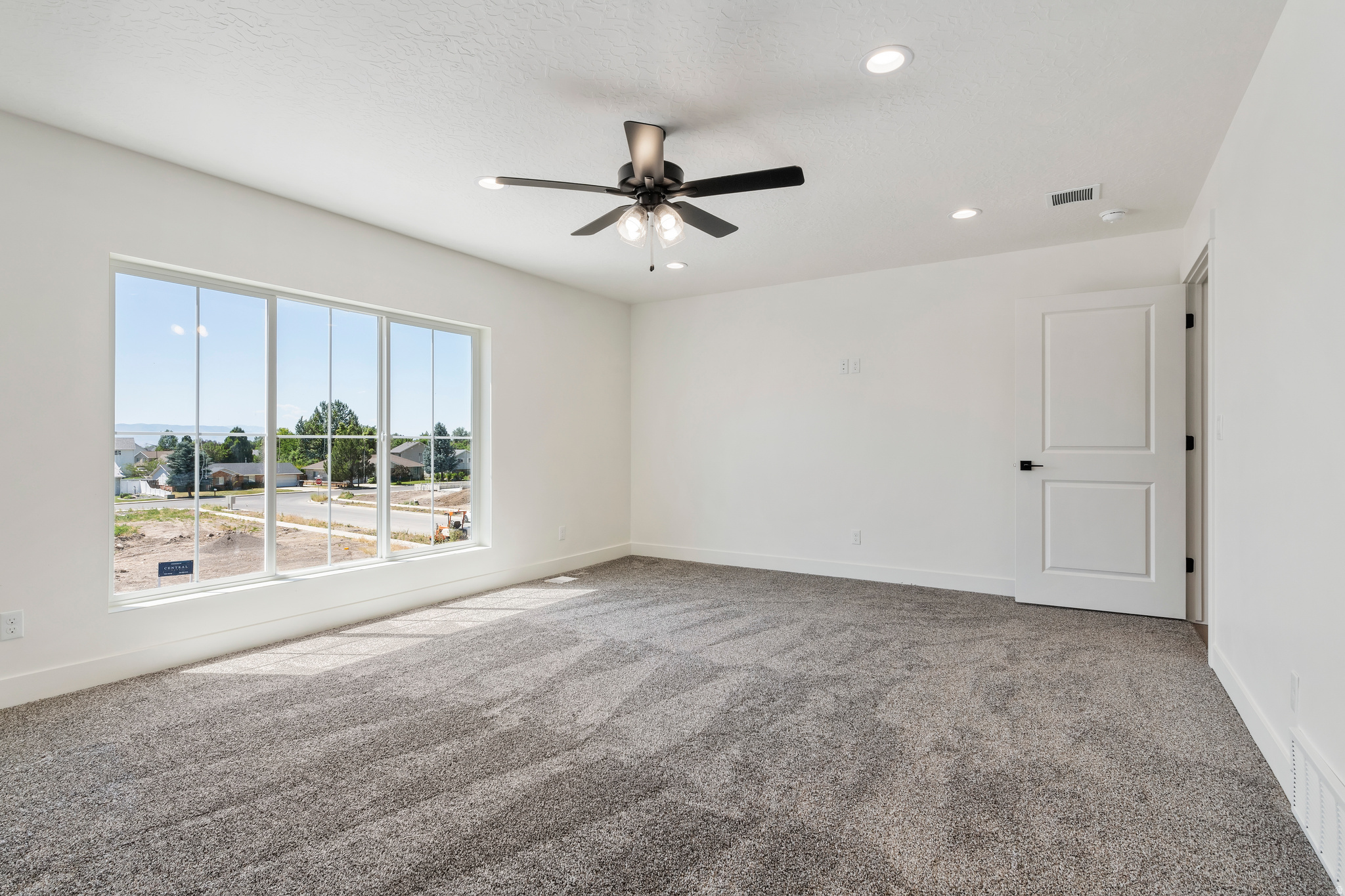MILL POND - Residential