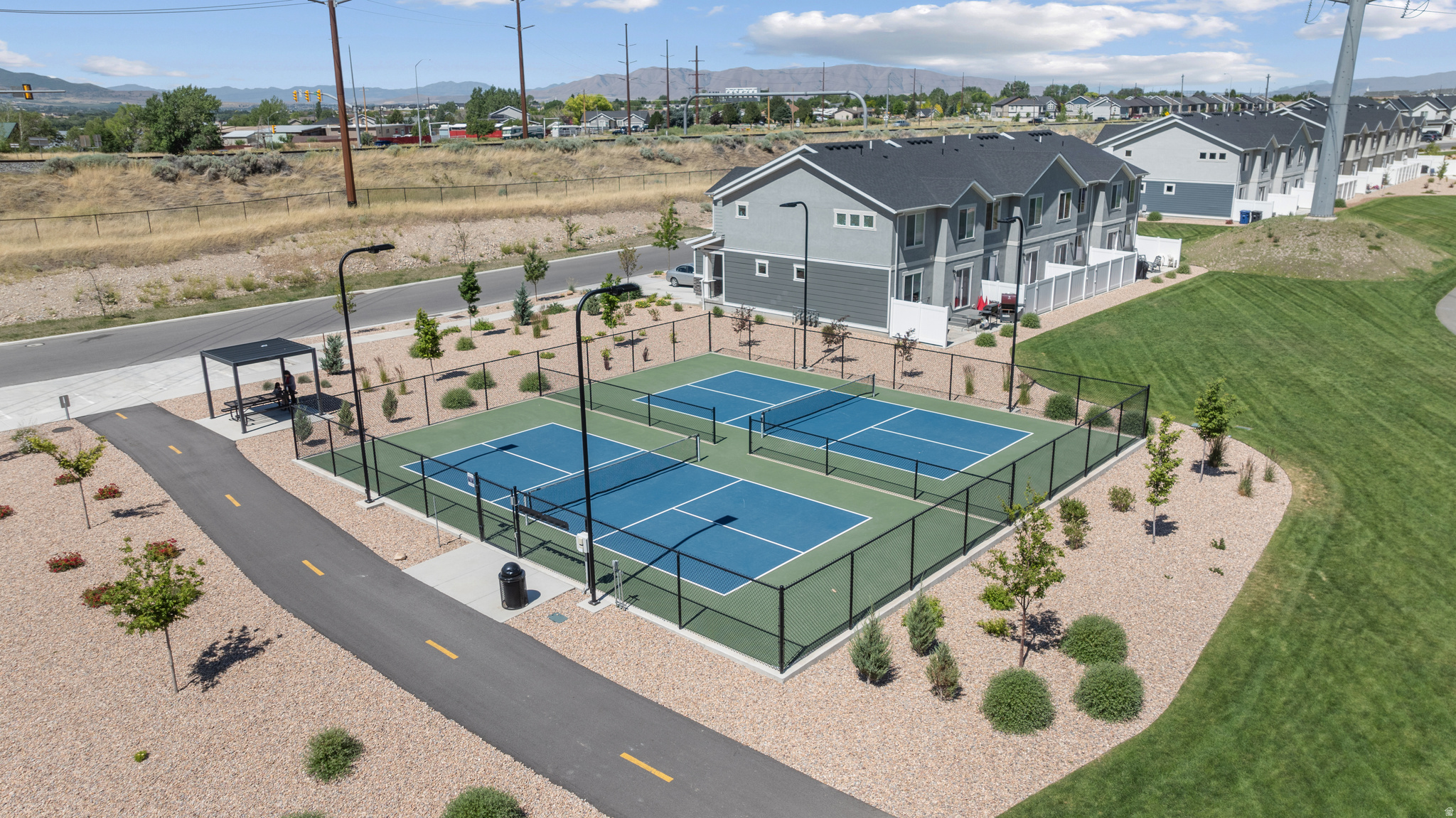 QUIET VALLEY - Residential
