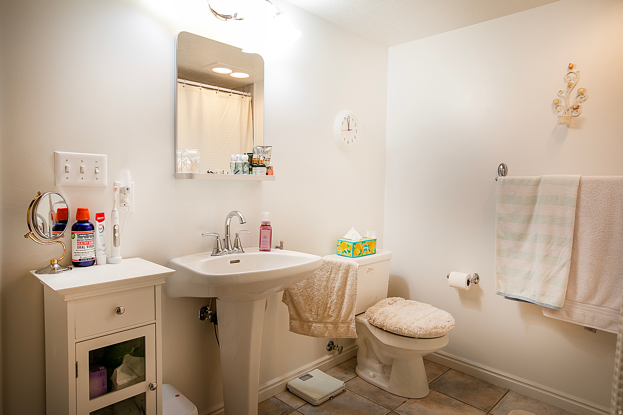 CHIMNEY HILLS - Residential