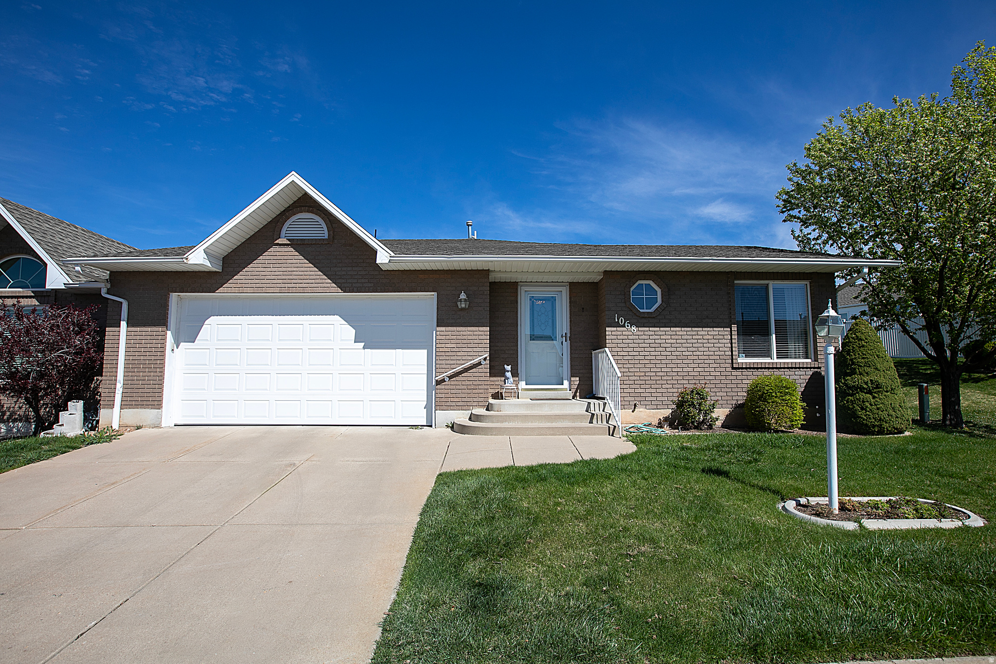 CHIMNEY HILLS - Residential