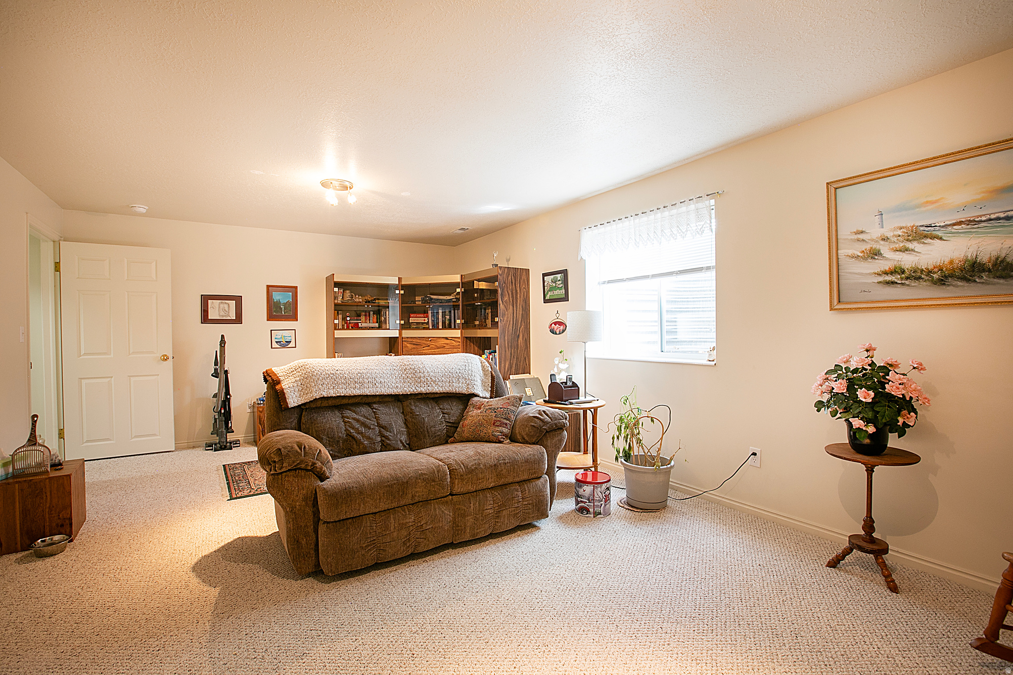 CHIMNEY HILLS - Residential