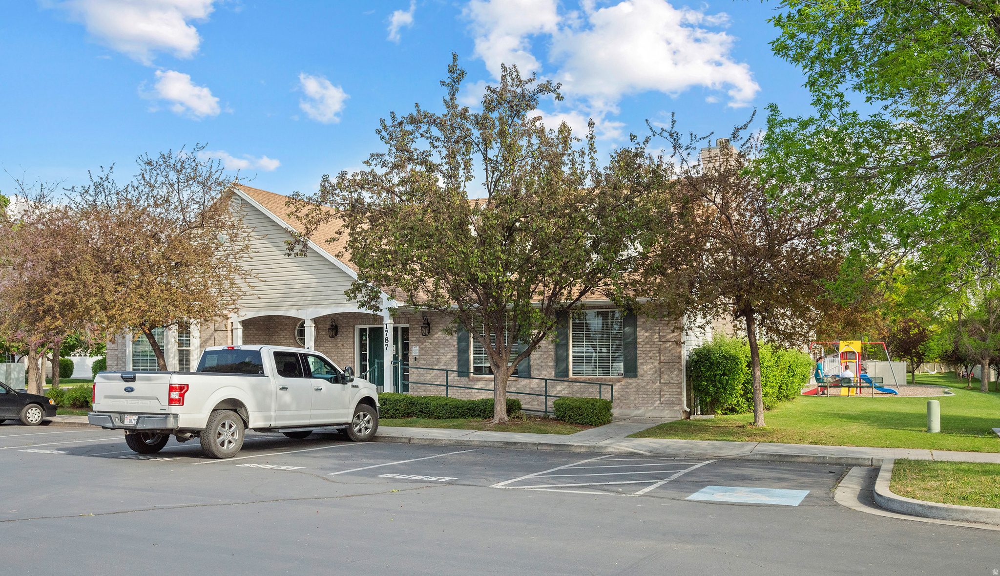 PARK RIDGE - Residential