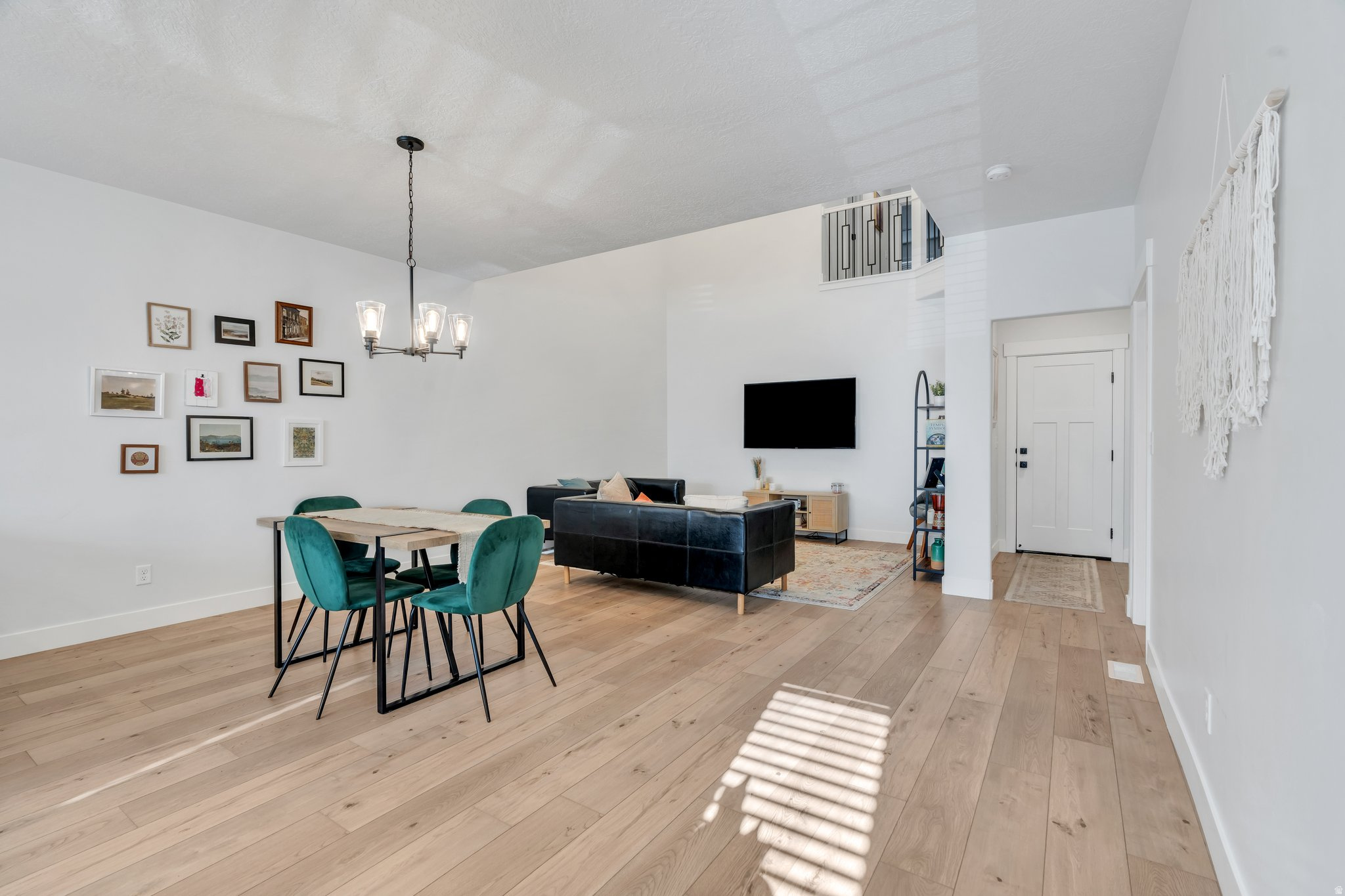 WILLOW POINT - Residential