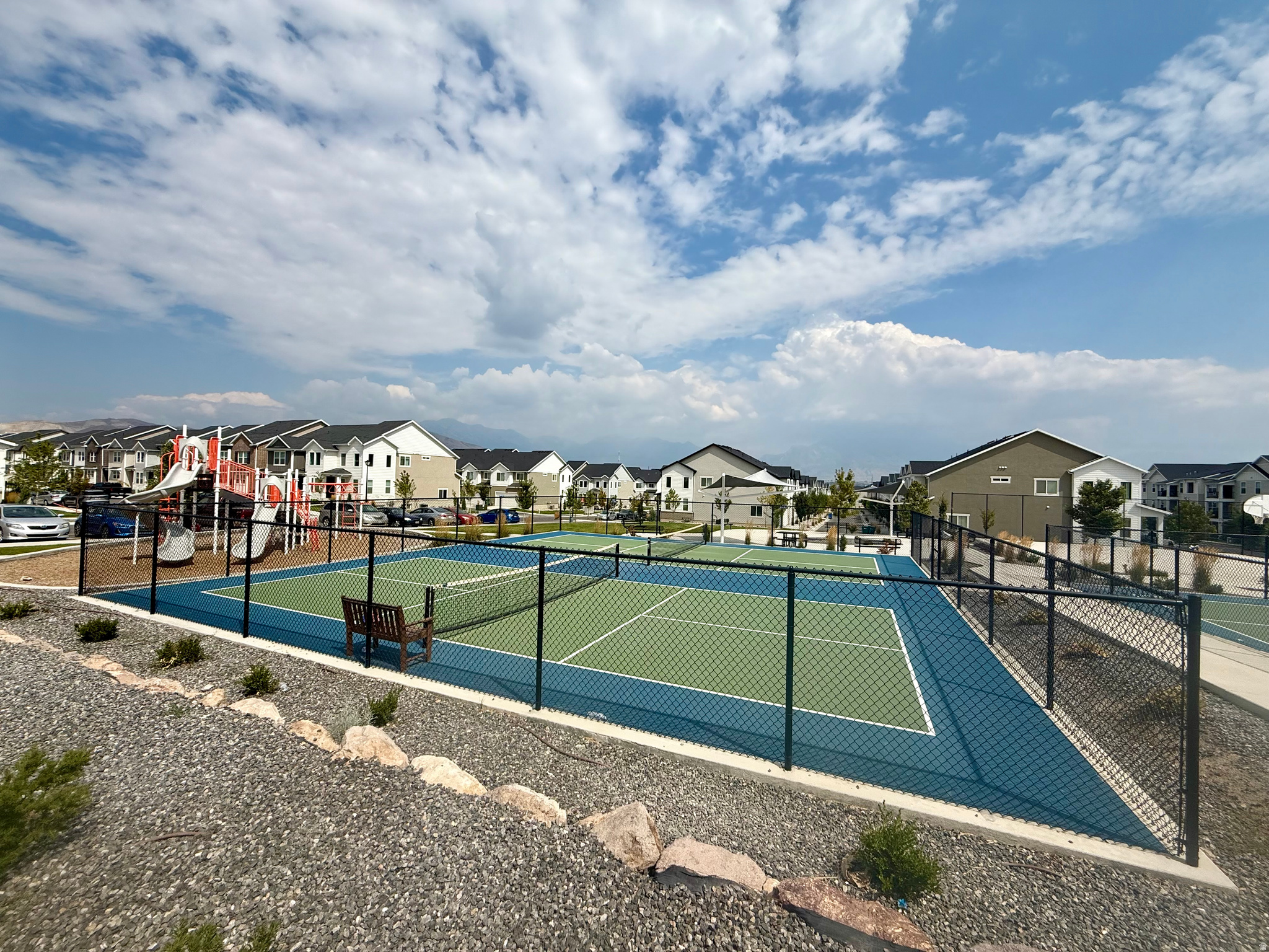 WILLOW POINT - Residential