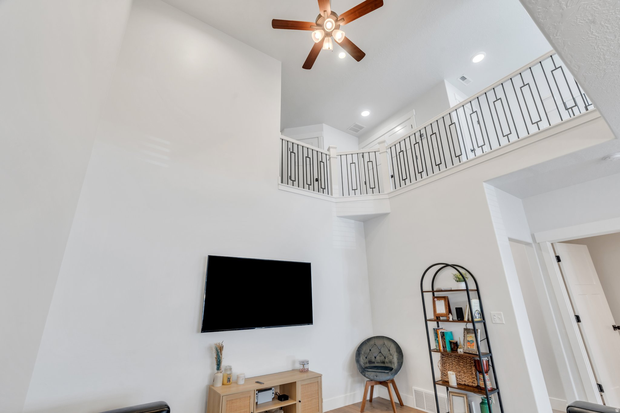WILLOW POINT - Residential