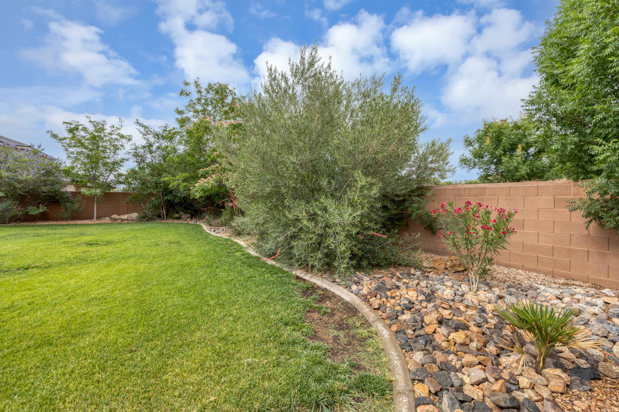 BROOKHAVEN FIELDS PH 1 - Residential
