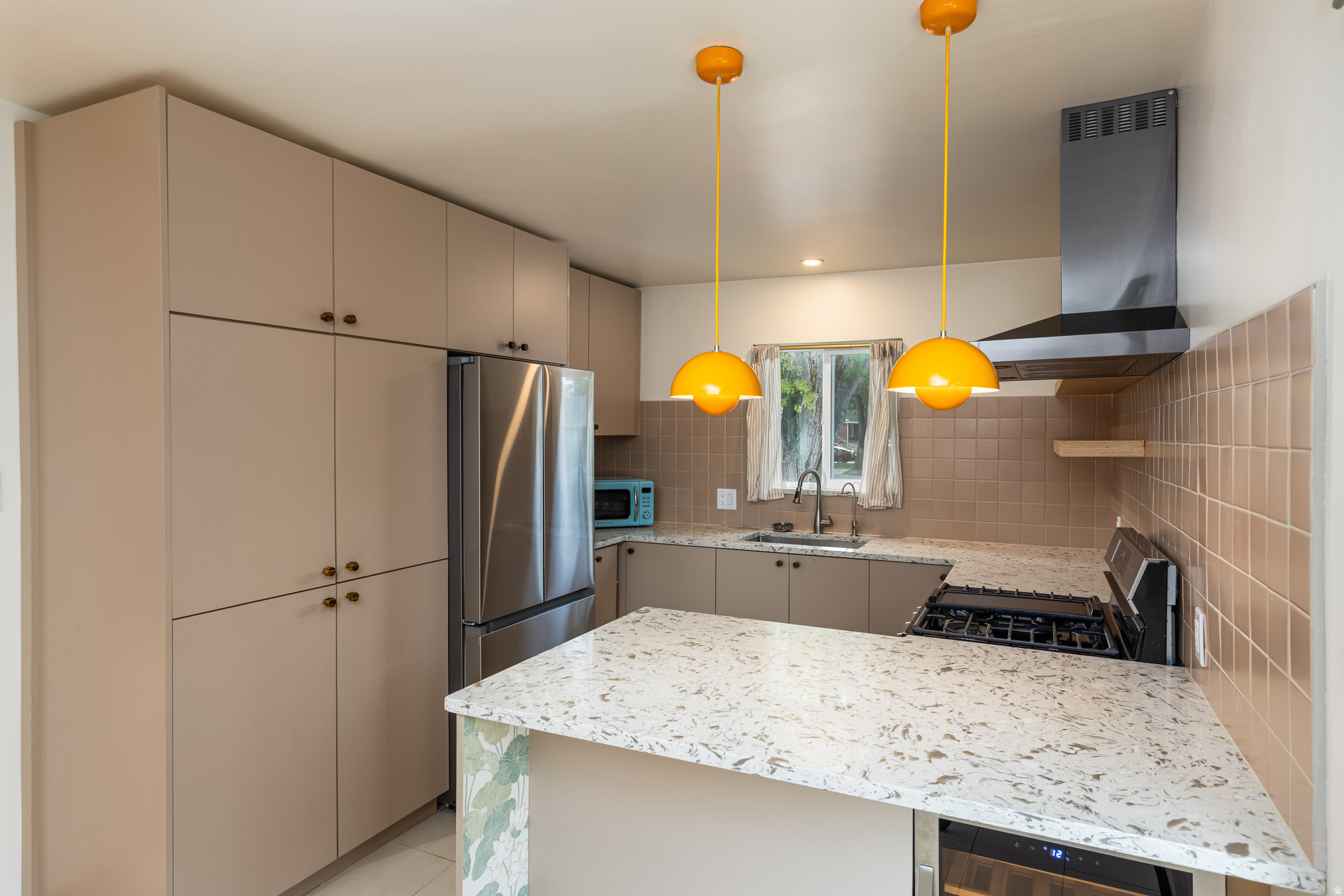 SOUTH SALT LAKE SUB - Residential