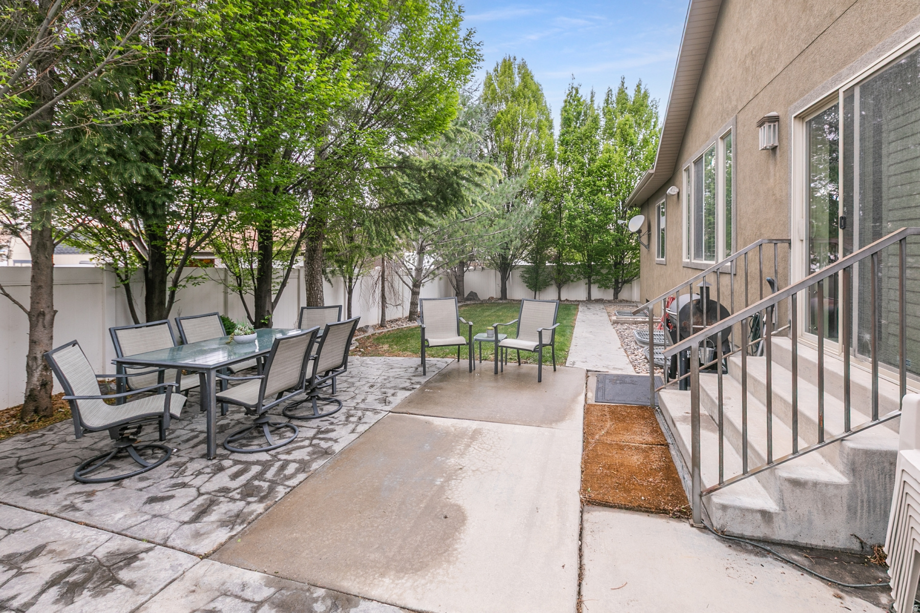 STAUFFER LANE - Residential