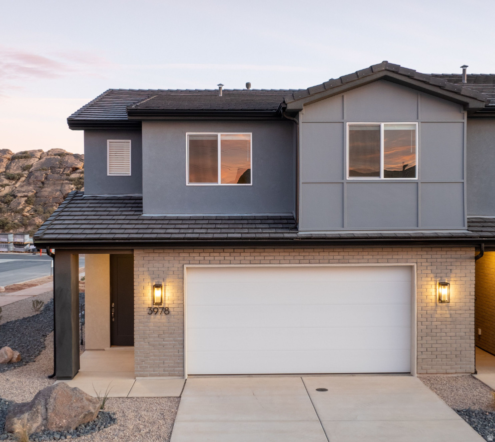 RISE AT CORAL CANYON - Residential