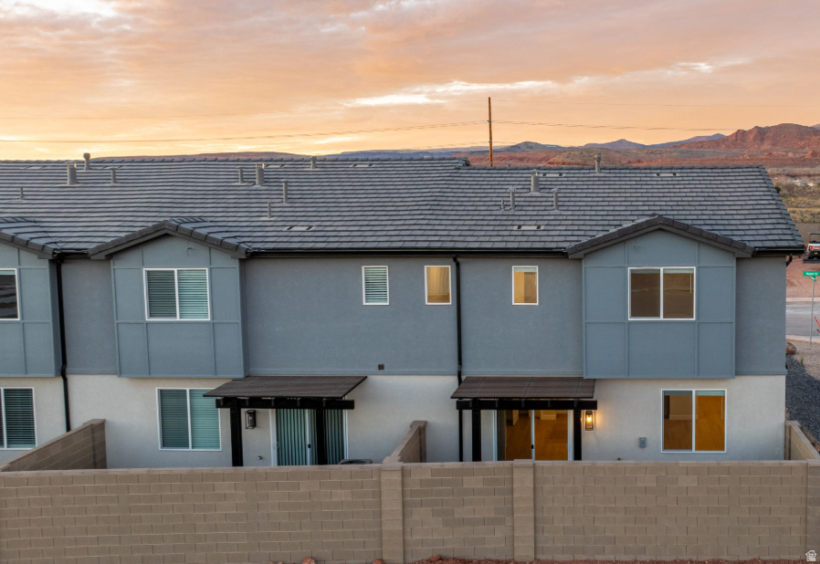 RISE AT CORAL CANYON - Residential