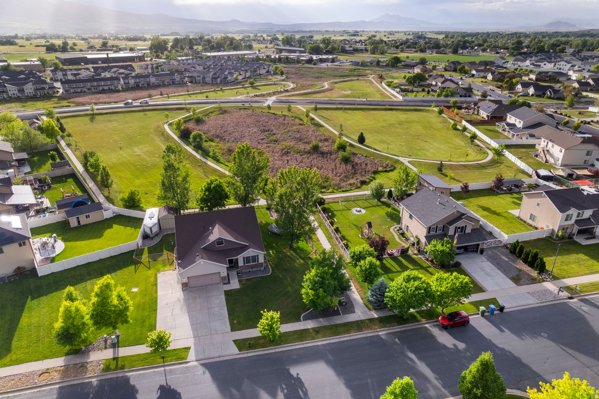 SUNRISE MEADOWS - Residential