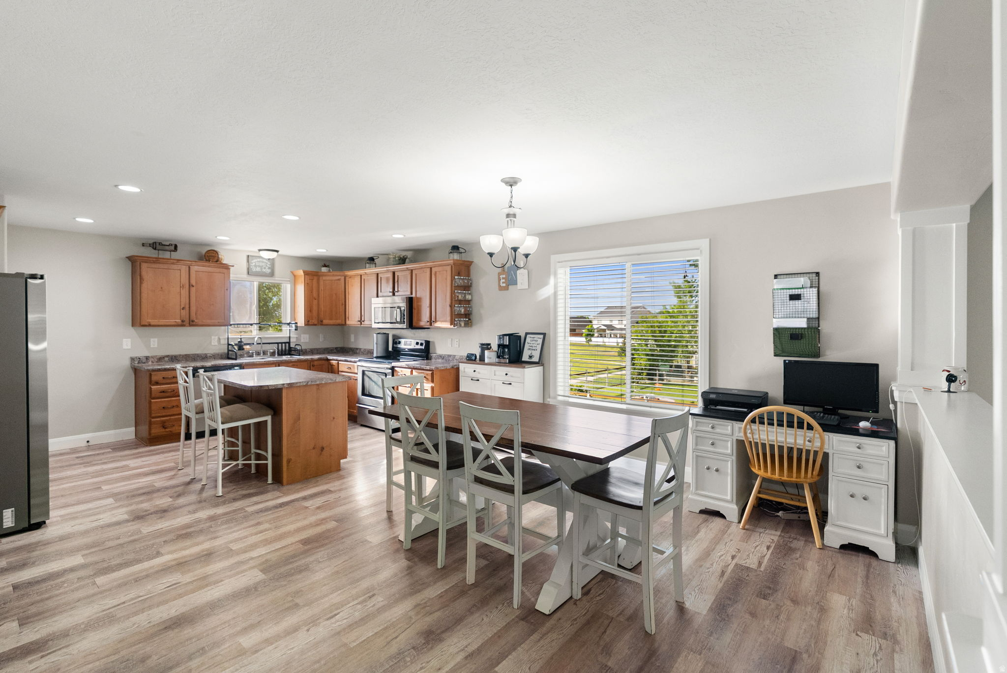 SUNRISE MEADOWS - Residential