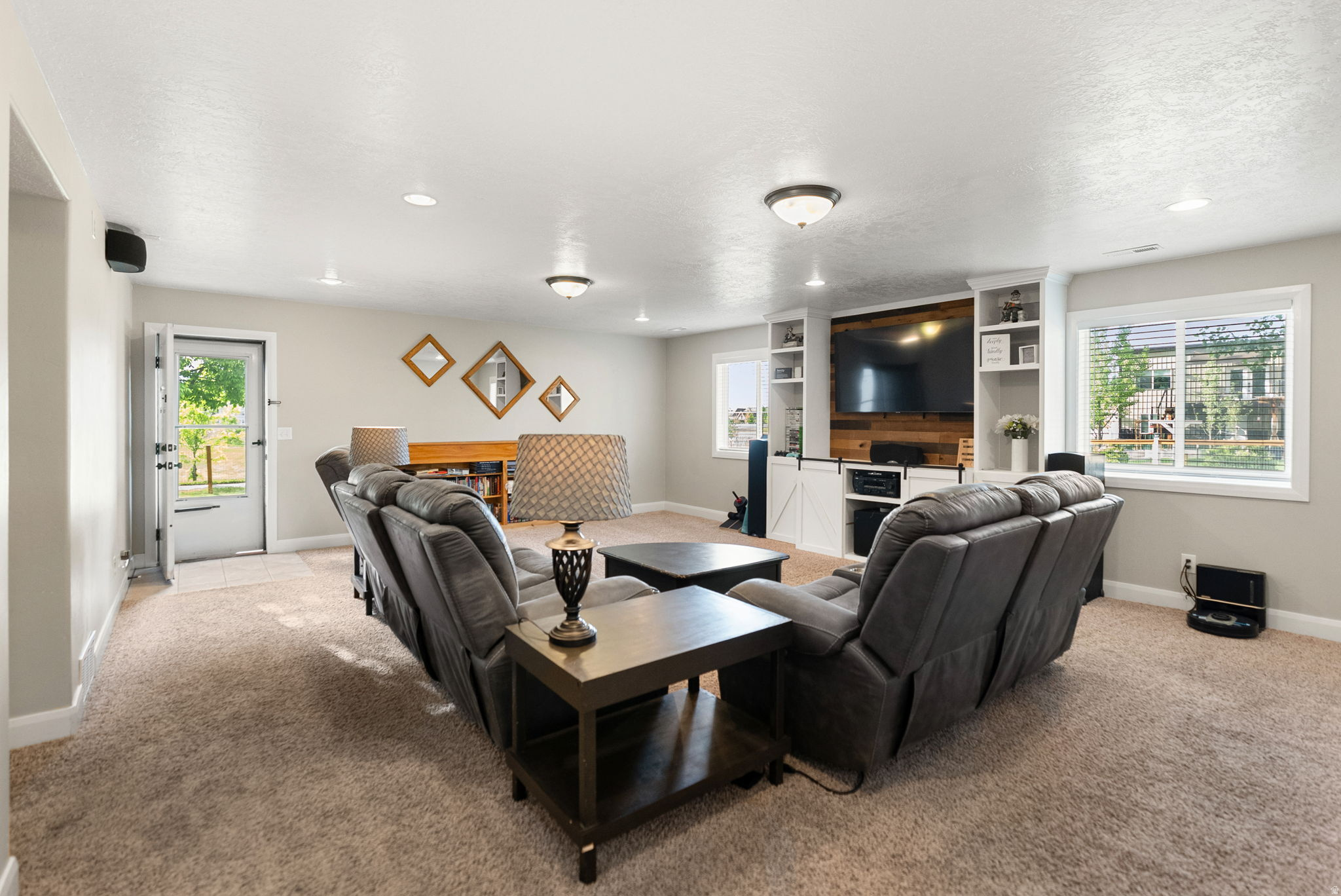 SUNRISE MEADOWS - Residential