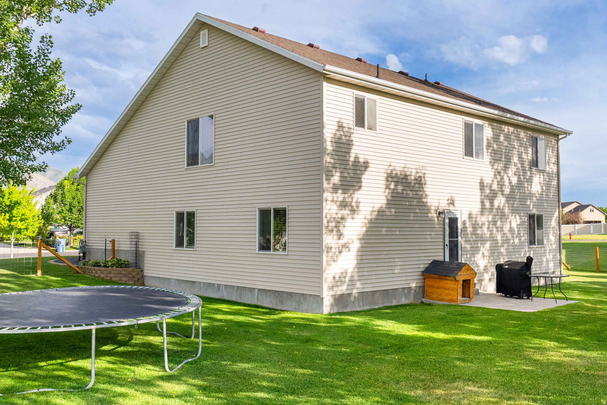 SUNRISE MEADOWS - Residential