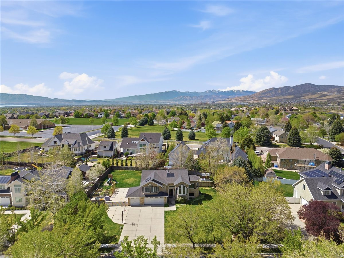 EAST MOUNTAIN ESTATES - Residential
