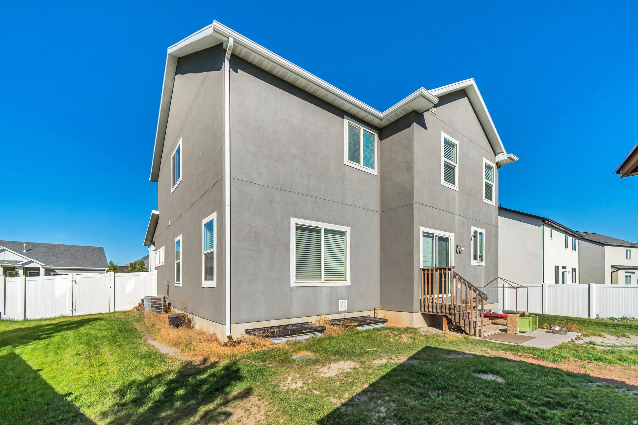 LEGACY FARMS - Residential