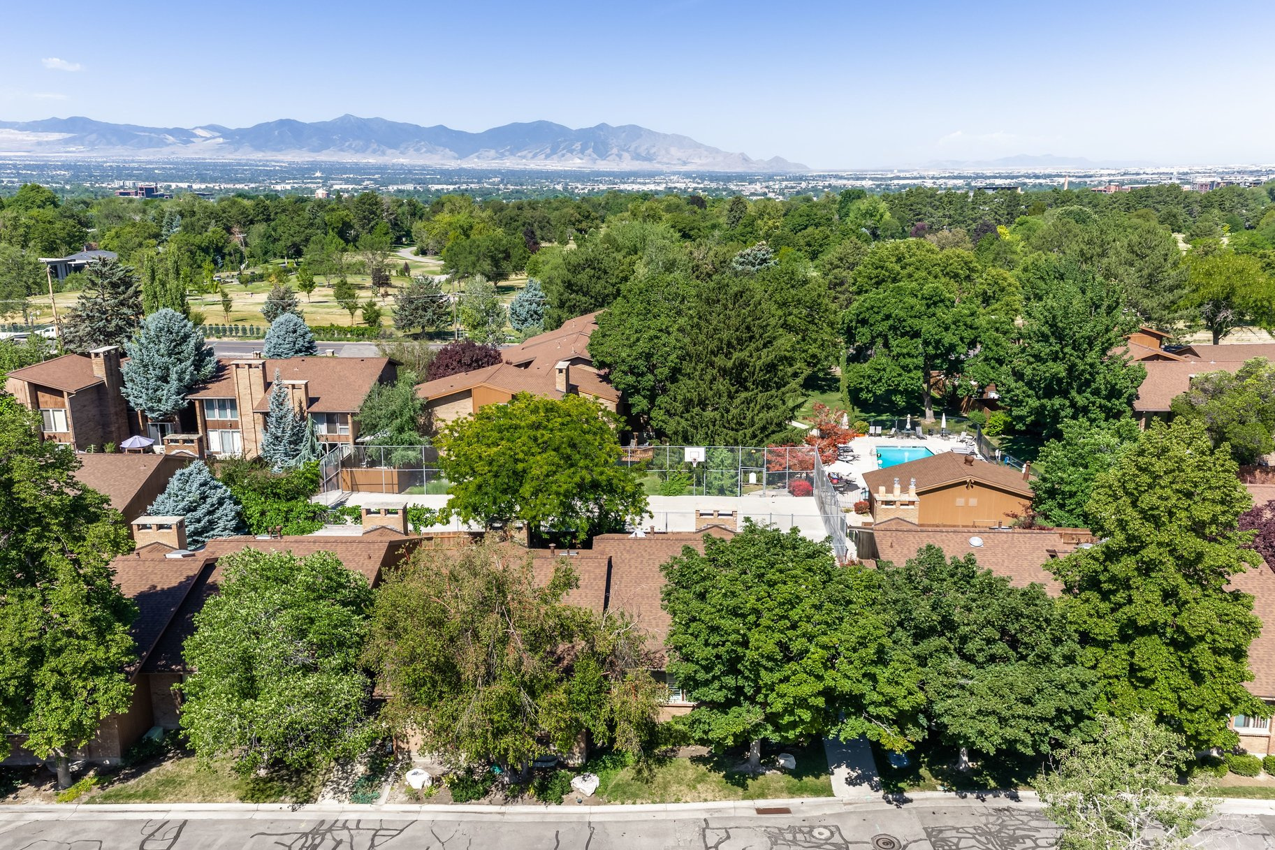 CAPSTONE - Residential