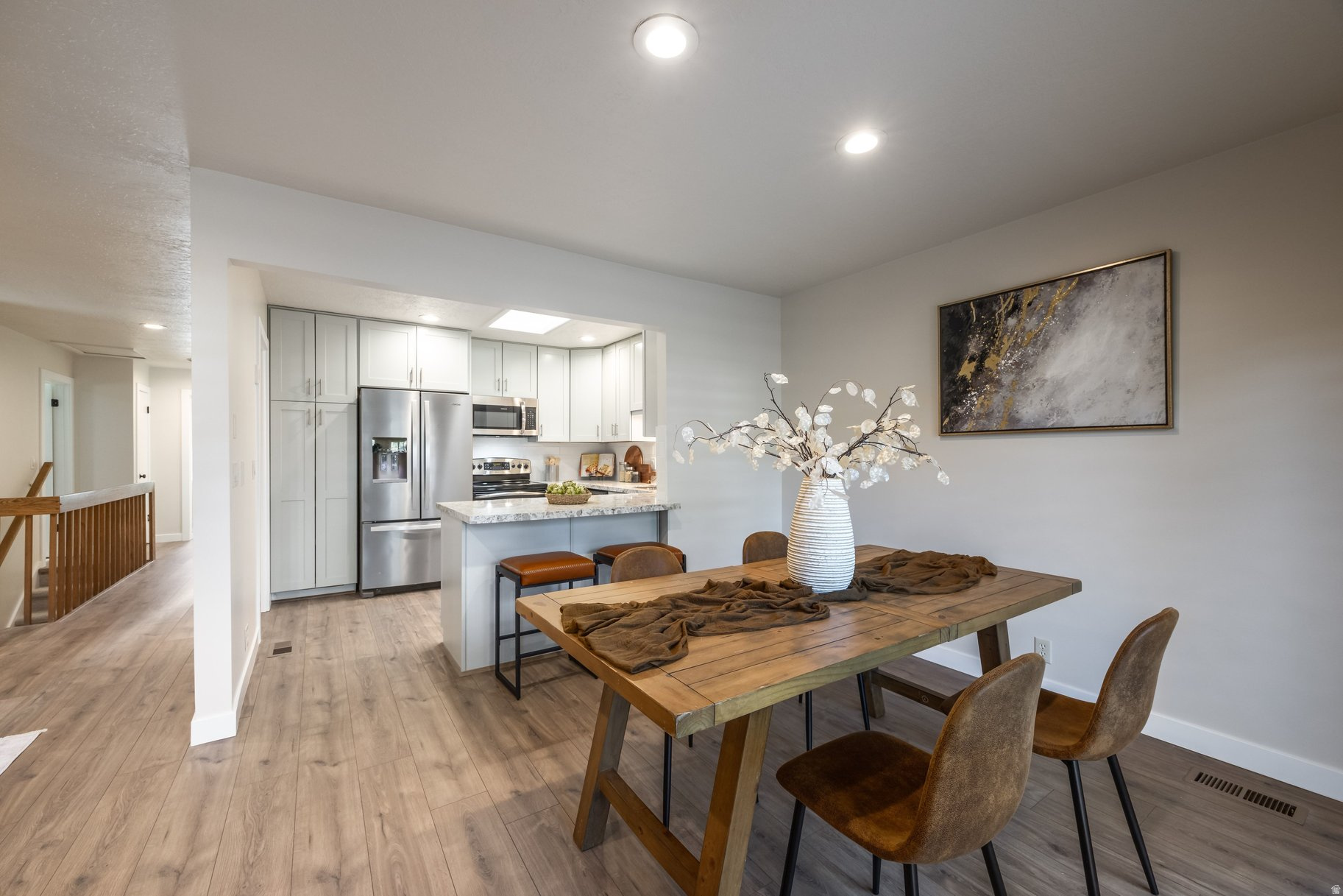 CAPSTONE - Residential