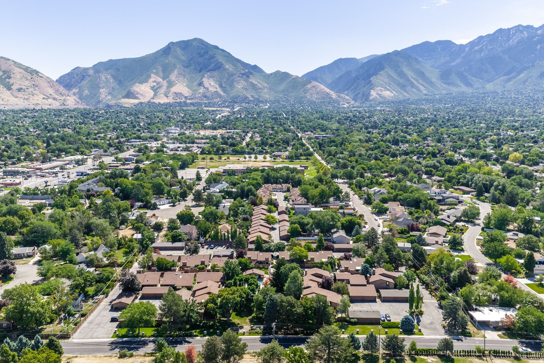 CAPSTONE - Residential