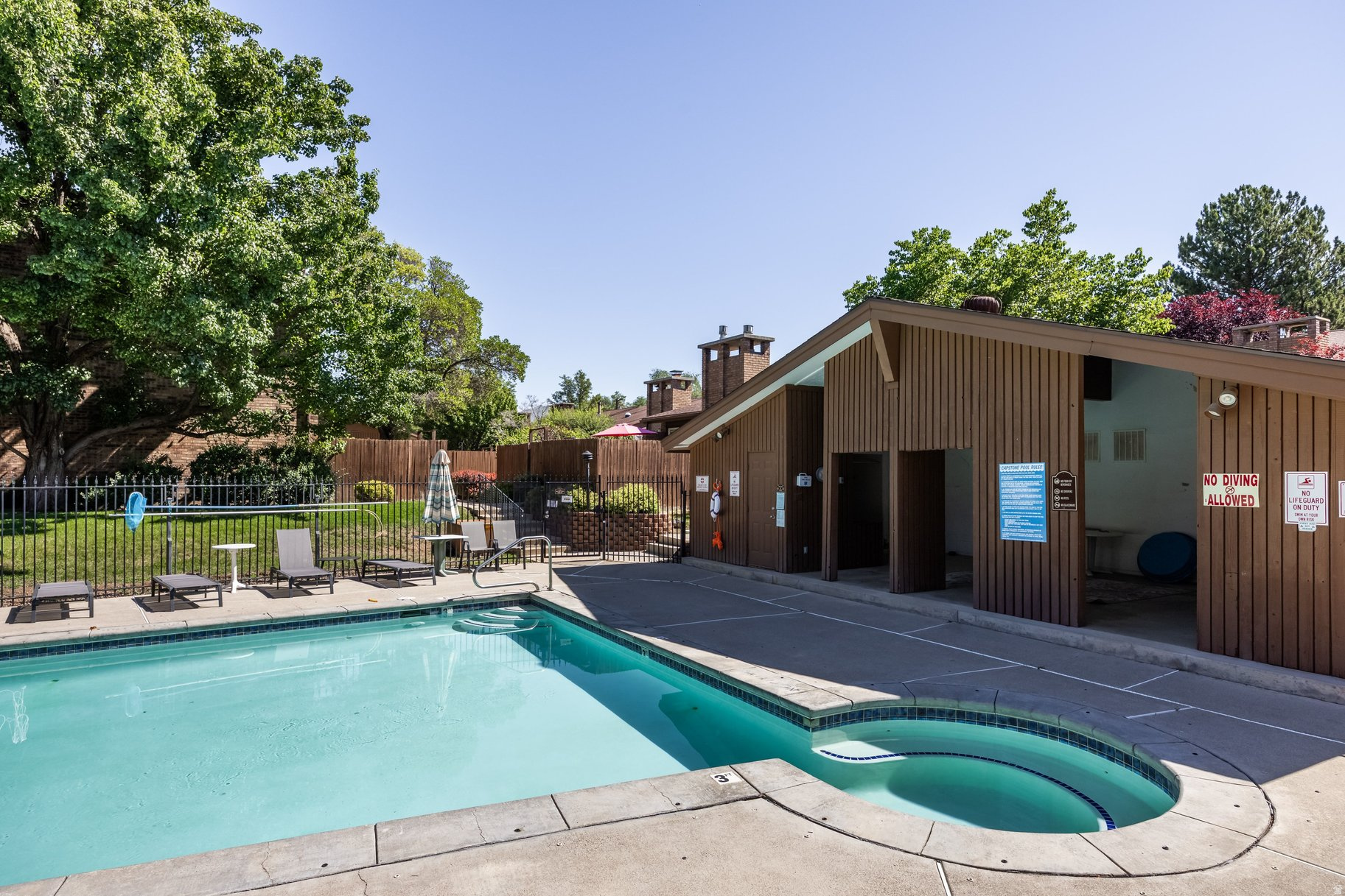 CAPSTONE - Residential