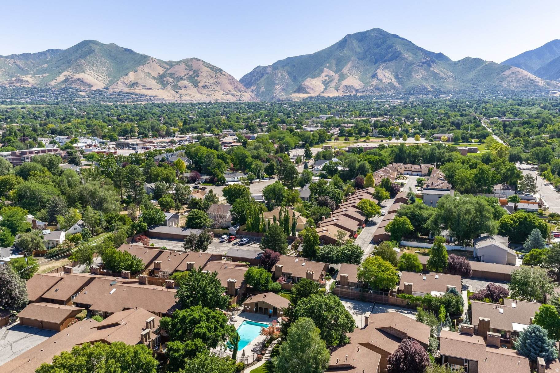 CAPSTONE - Residential