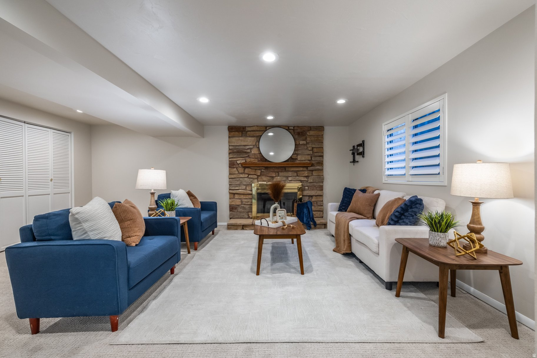 CAPSTONE - Residential