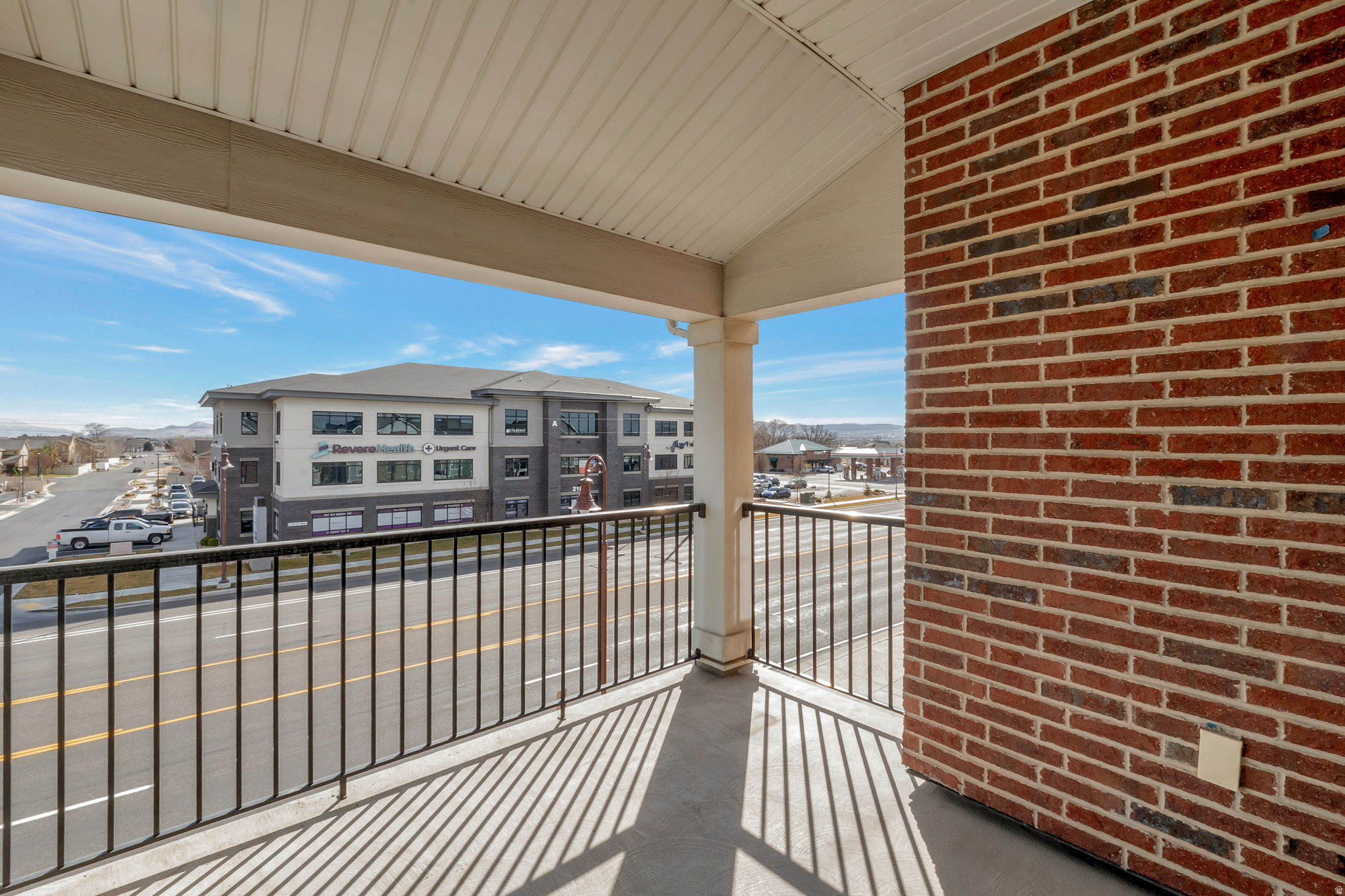 GATEWAY - Residential
