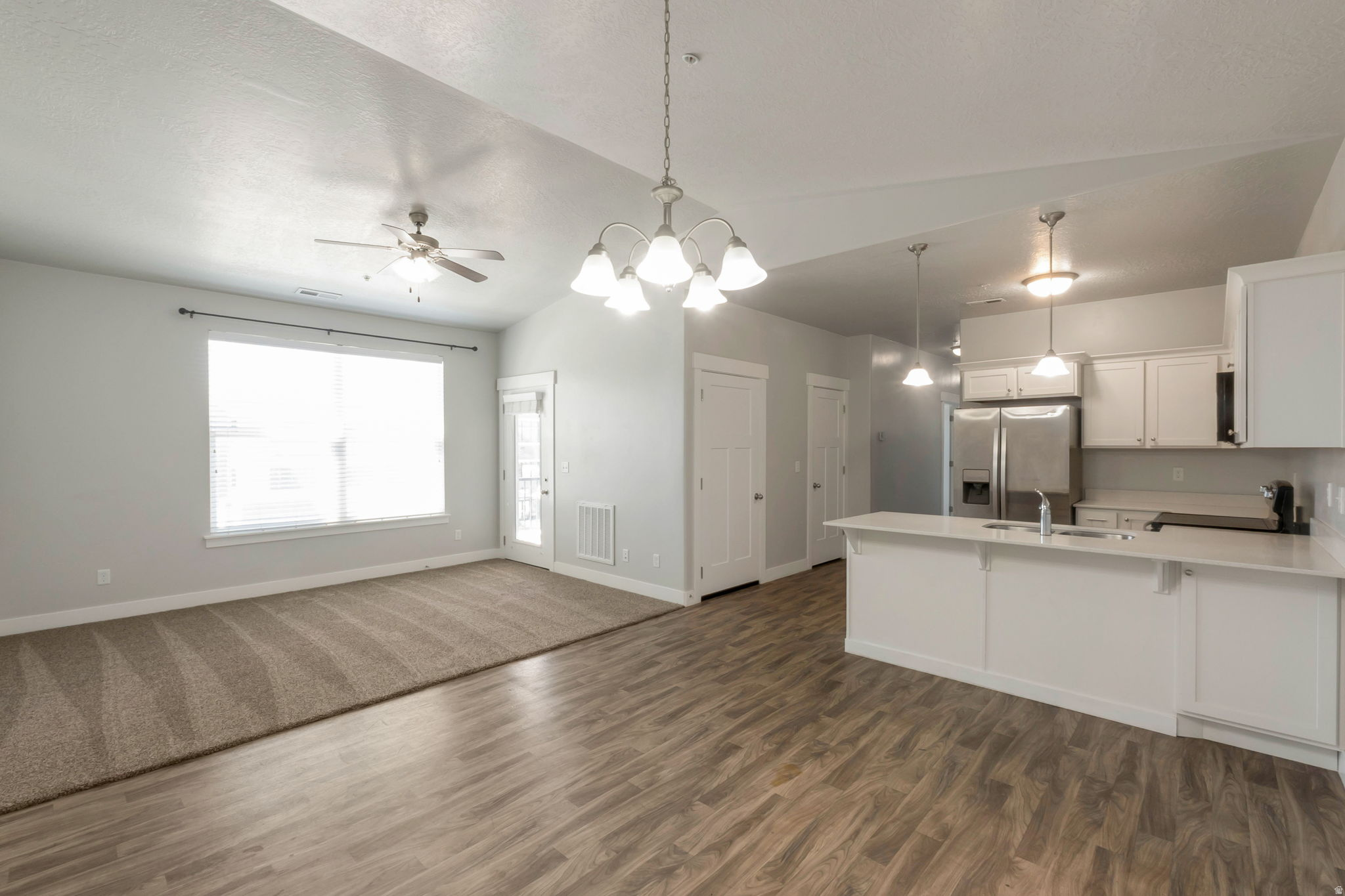 Bring Us an Offer! Priced to Sell! Quiet Top Floor Condo with new Carpet!! Prime Location, Vaulted Ceilings, 1 Car Garage, and Large Bedrooms! Also features a Private Balcony and Separate Laundry Room! Located just off of Pioneer Crossing with easy access to the freeway, shopping and all the restaurants!  (All details deemed accurate, including square footage. Buyer and Buyers Agent to Verify All)