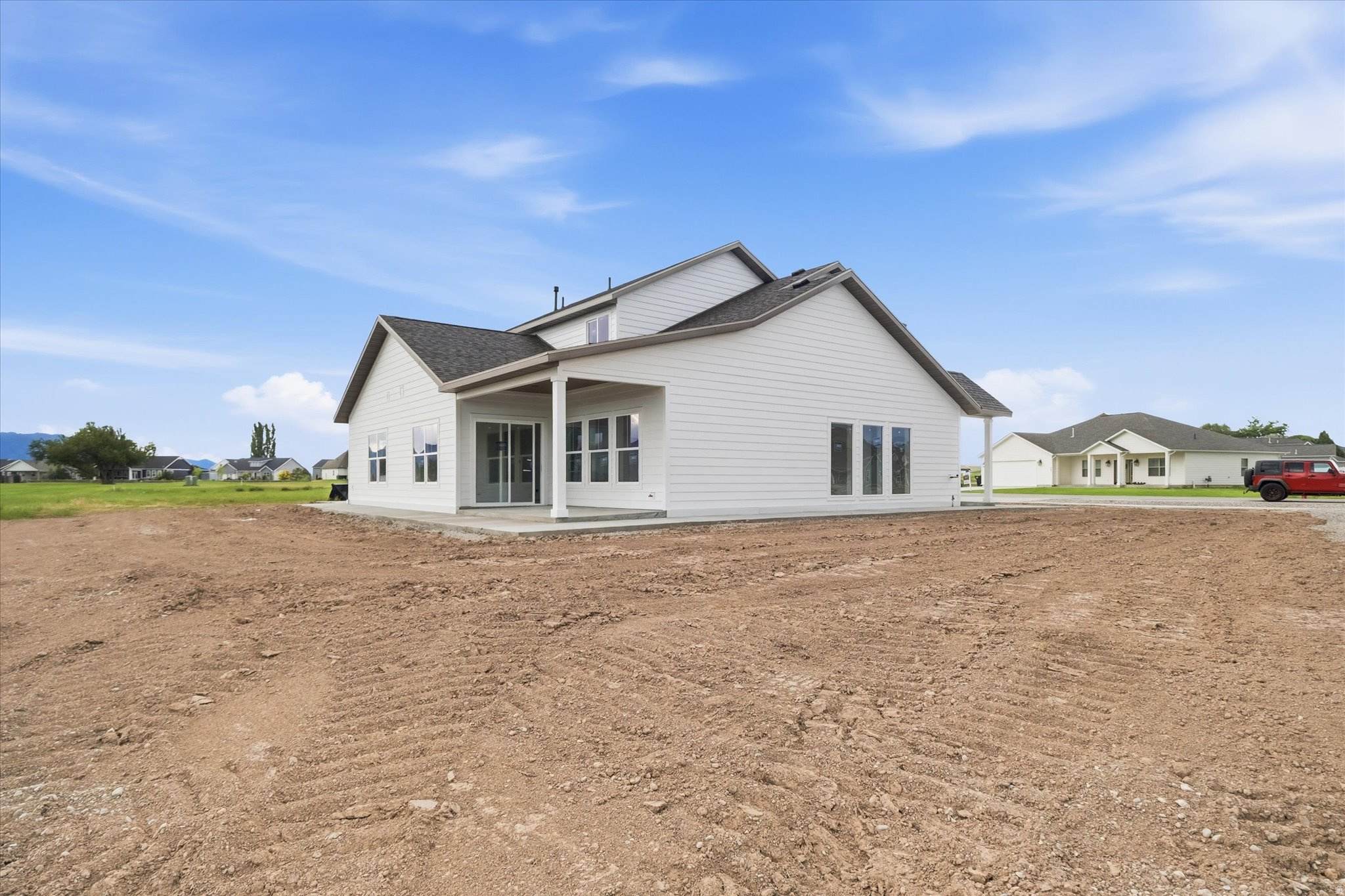 COUNTRY CLUB ESTATES - Residential