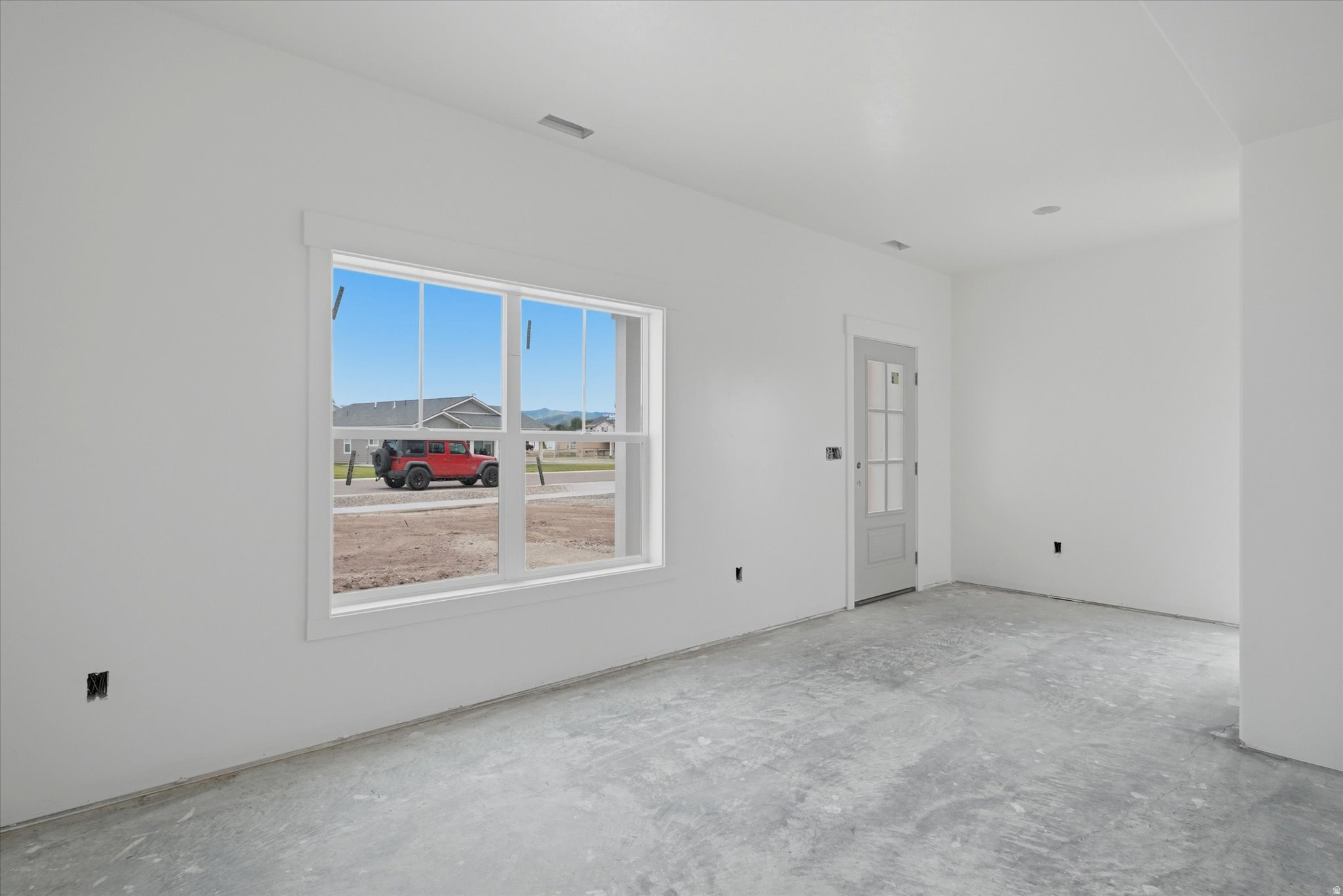 COUNTRY CLUB ESTATES - Residential
