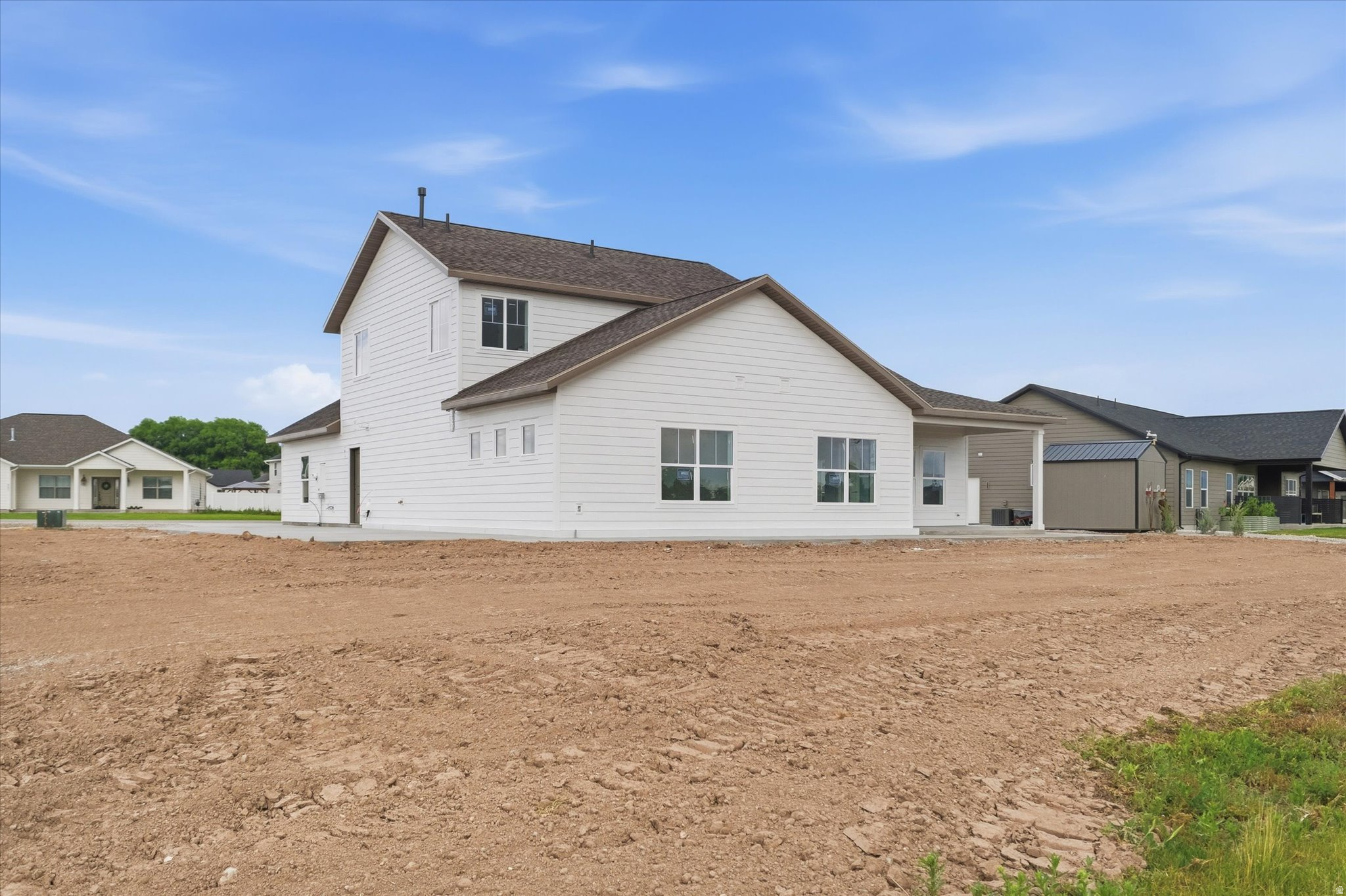 COUNTRY CLUB ESTATES - Residential