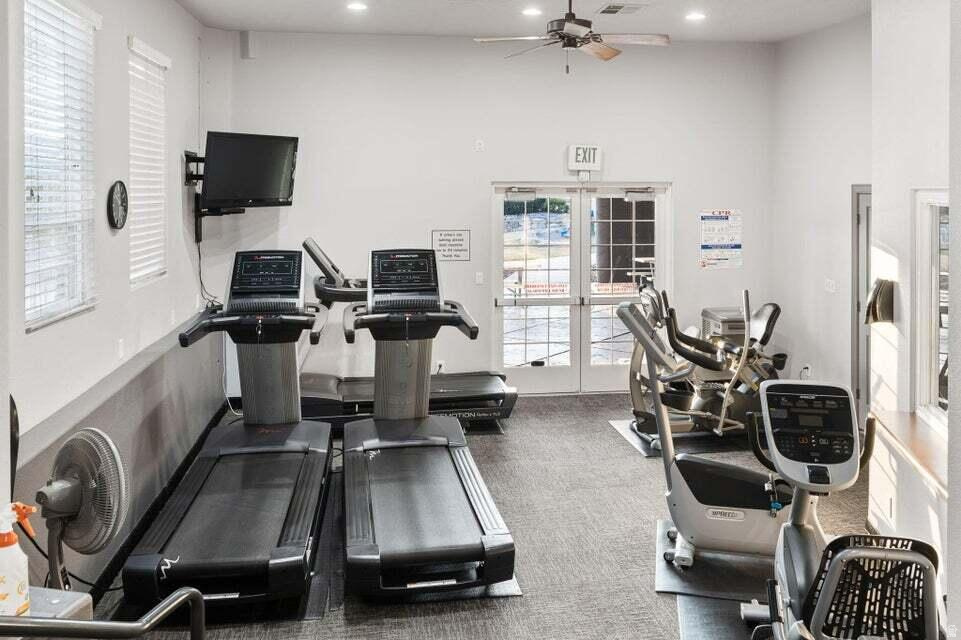 BRIDGEWATER TOWNHOMES AT SUNBROOK - Residential