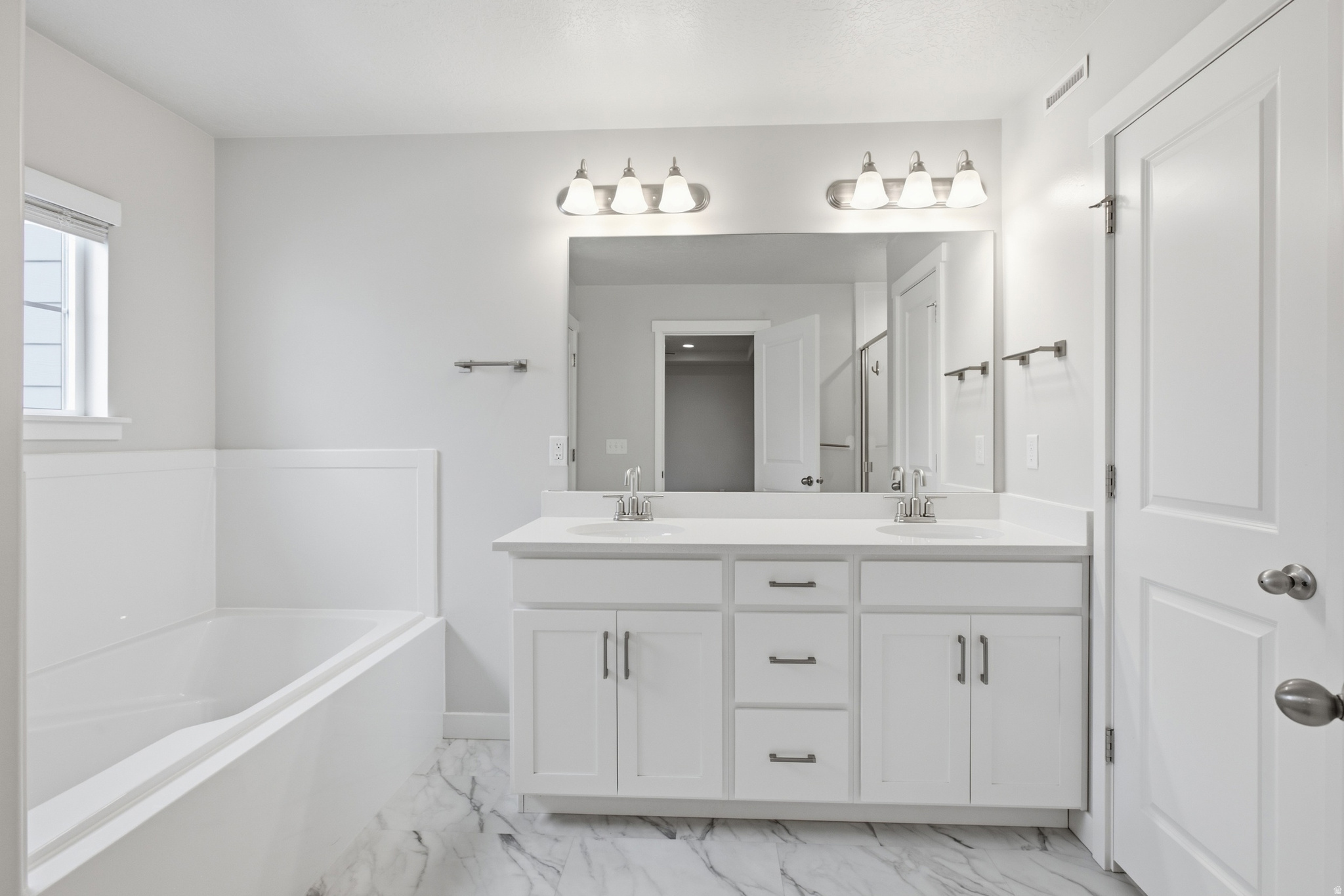 DEL MONTE TOWNHOMES - Residential