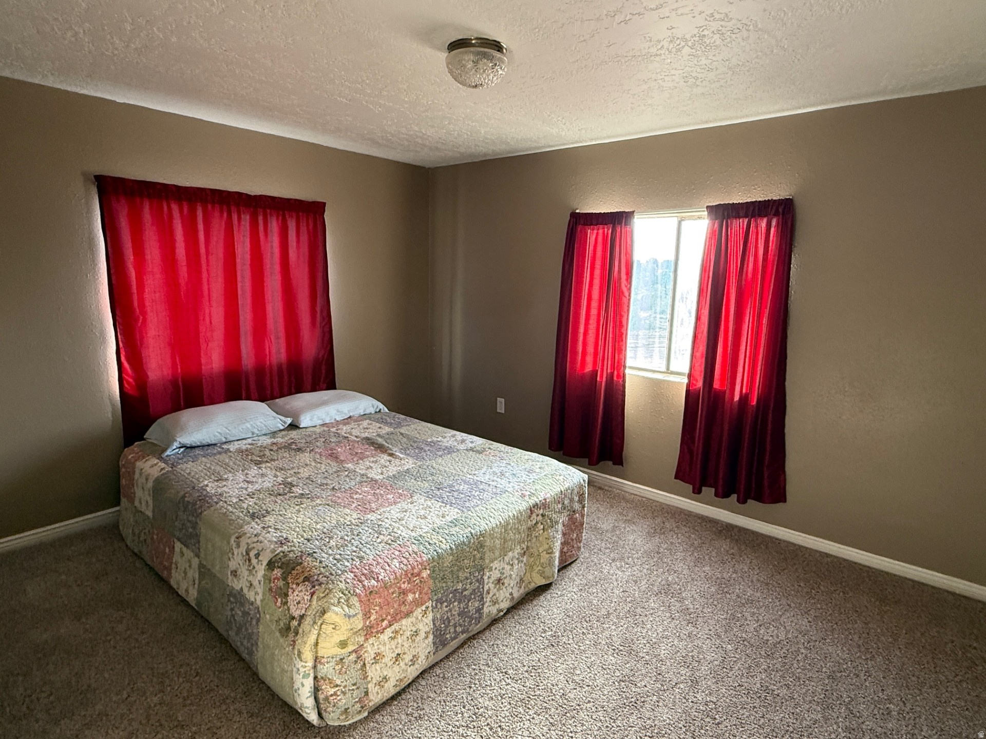 WEST VIEW ACRES - Residential