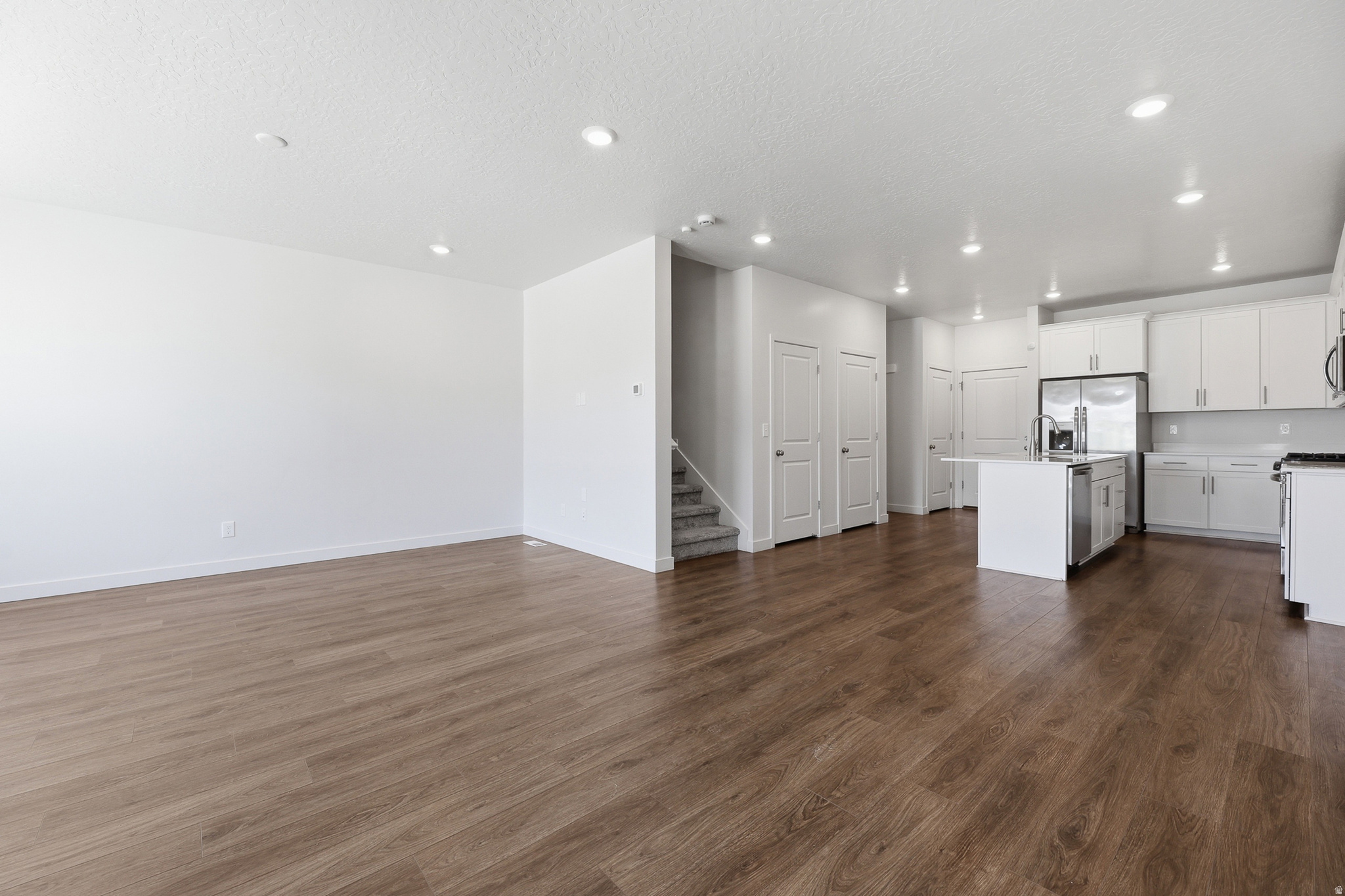 ESCALA - Residential
