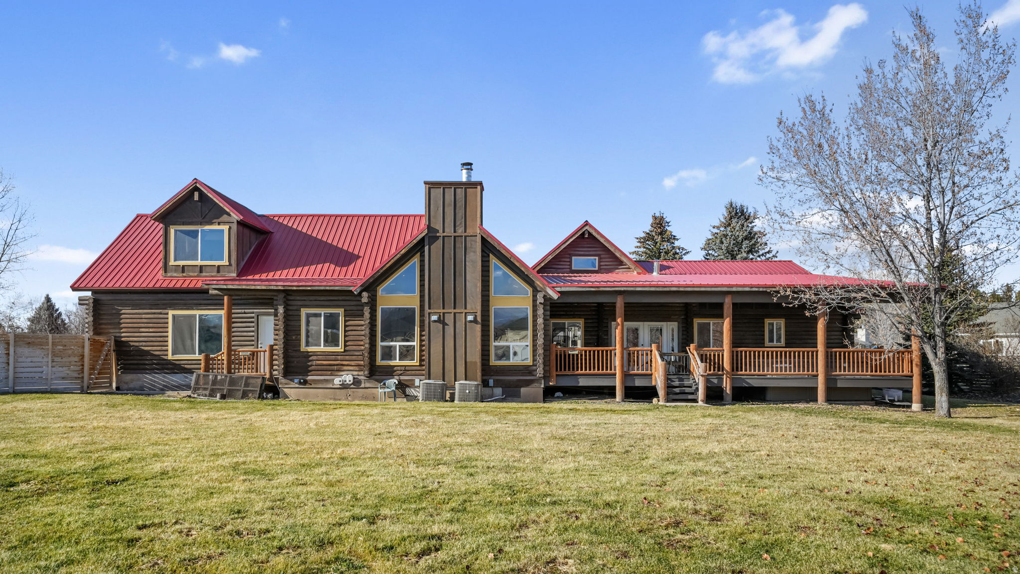MOUNTAIN VIEW ESTATES - Residential