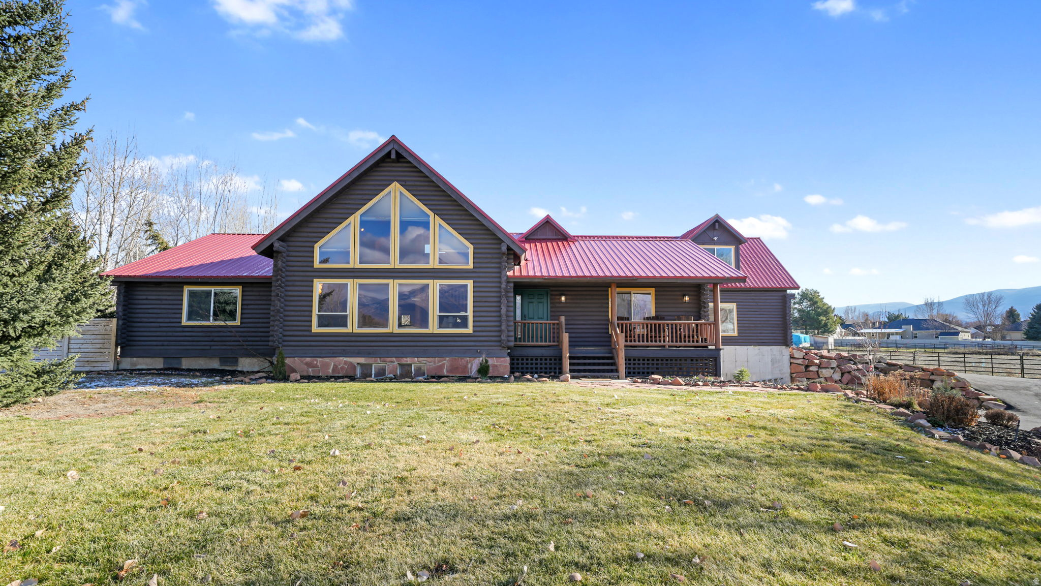 MOUNTAIN VIEW ESTATES - Residential