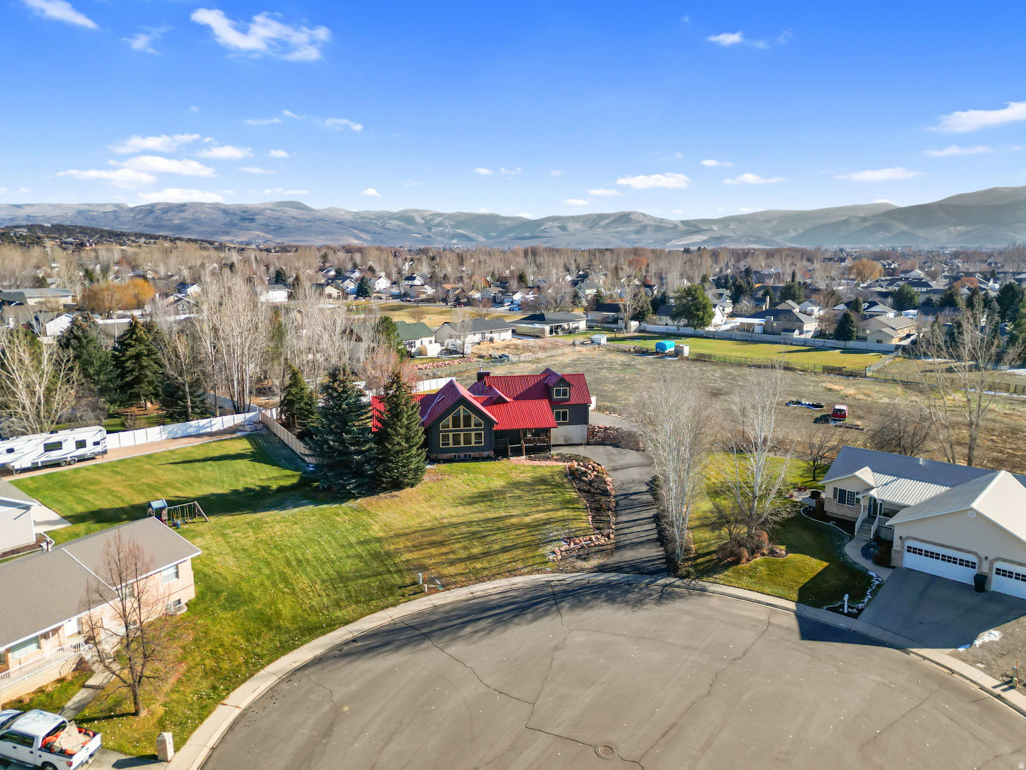 MOUNTAIN VIEW ESTATES - Residential
